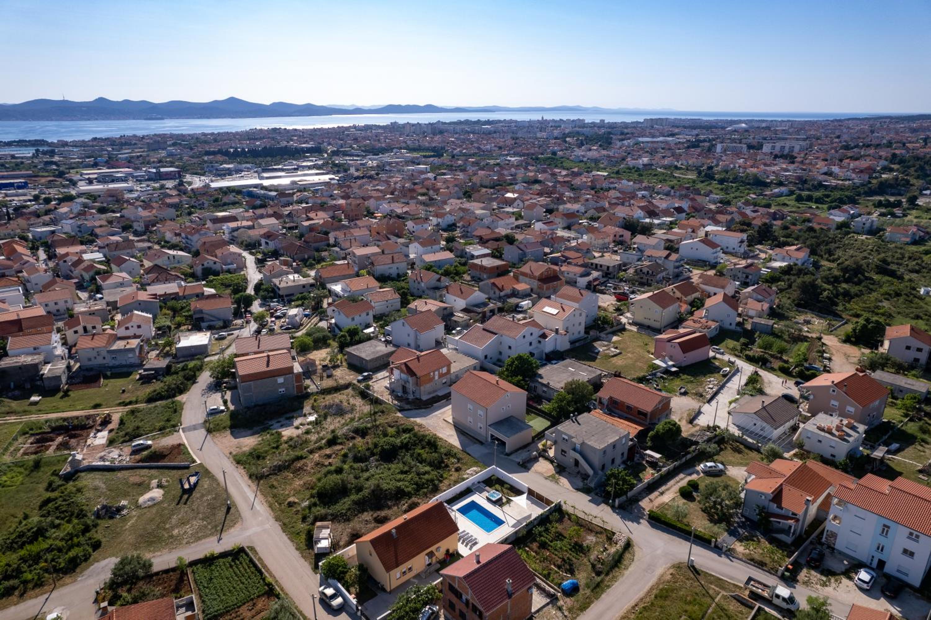 Hotel Villa Family and Friends private heated pool with jacuzzi - Image 1