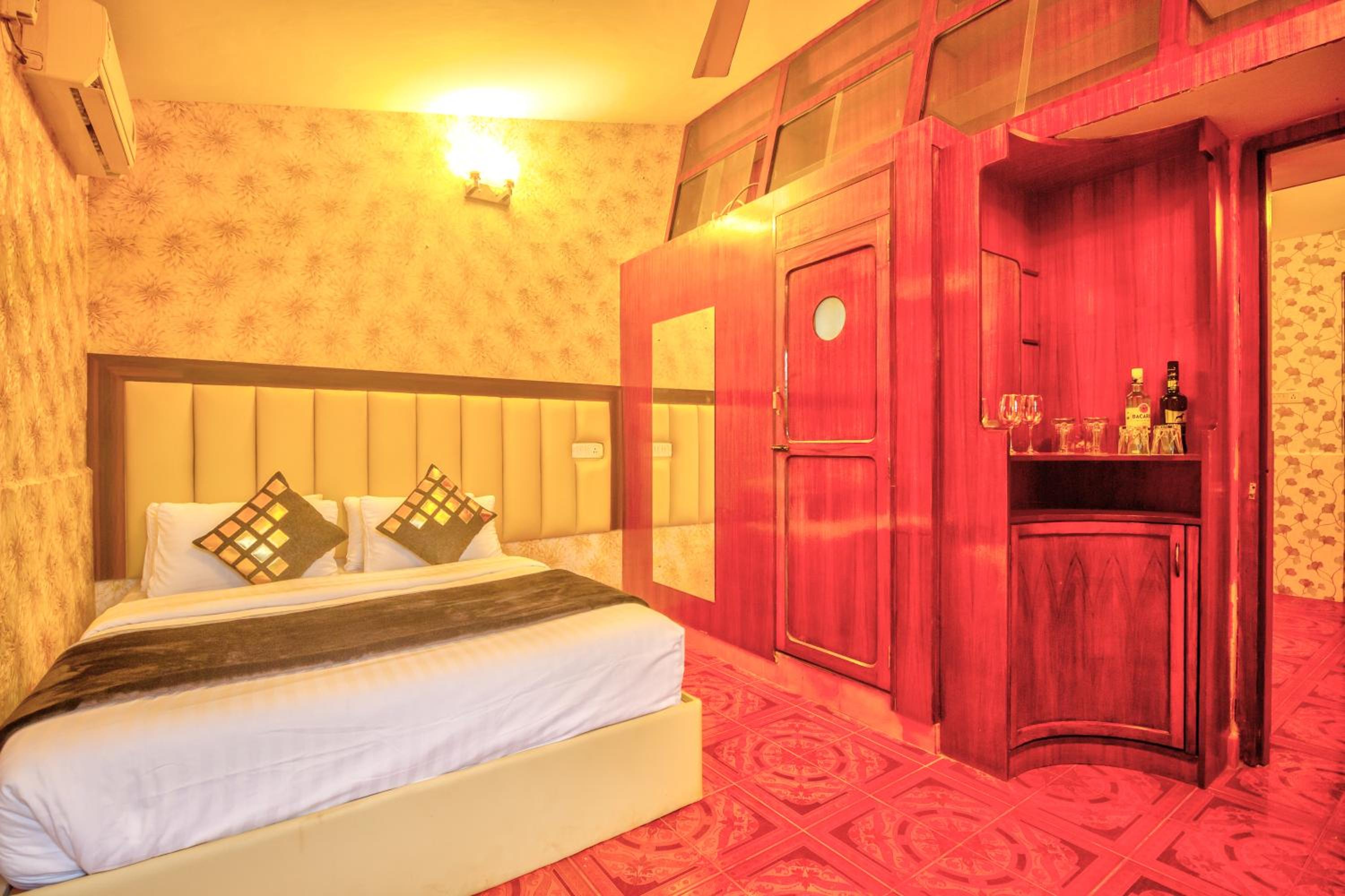 The White Ocean Bungalow Calangute Goa view 5