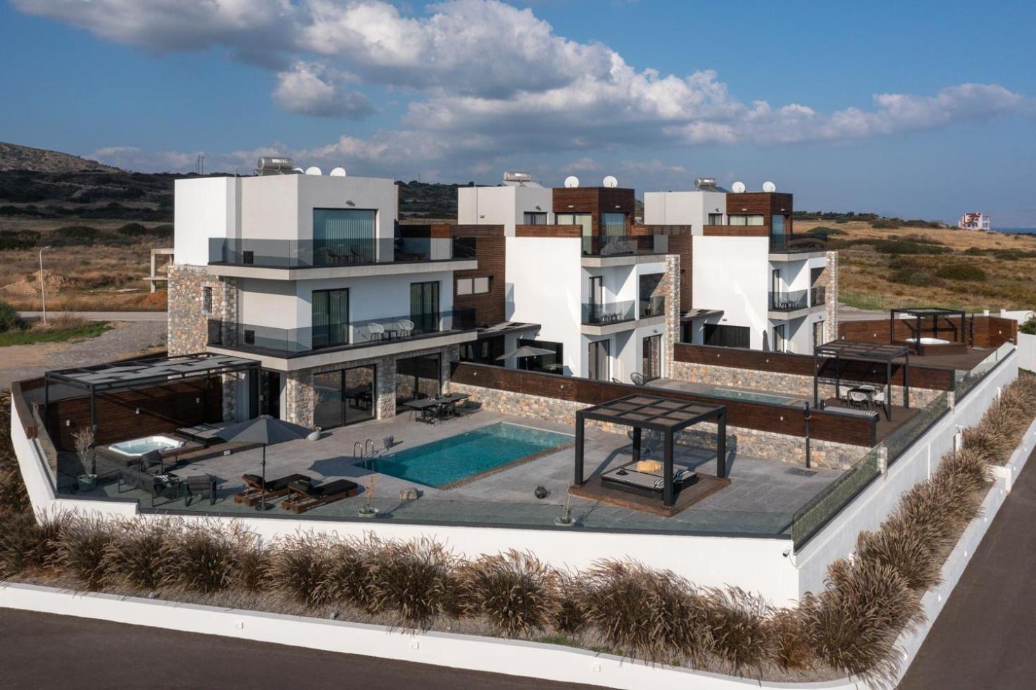amara luxury villas