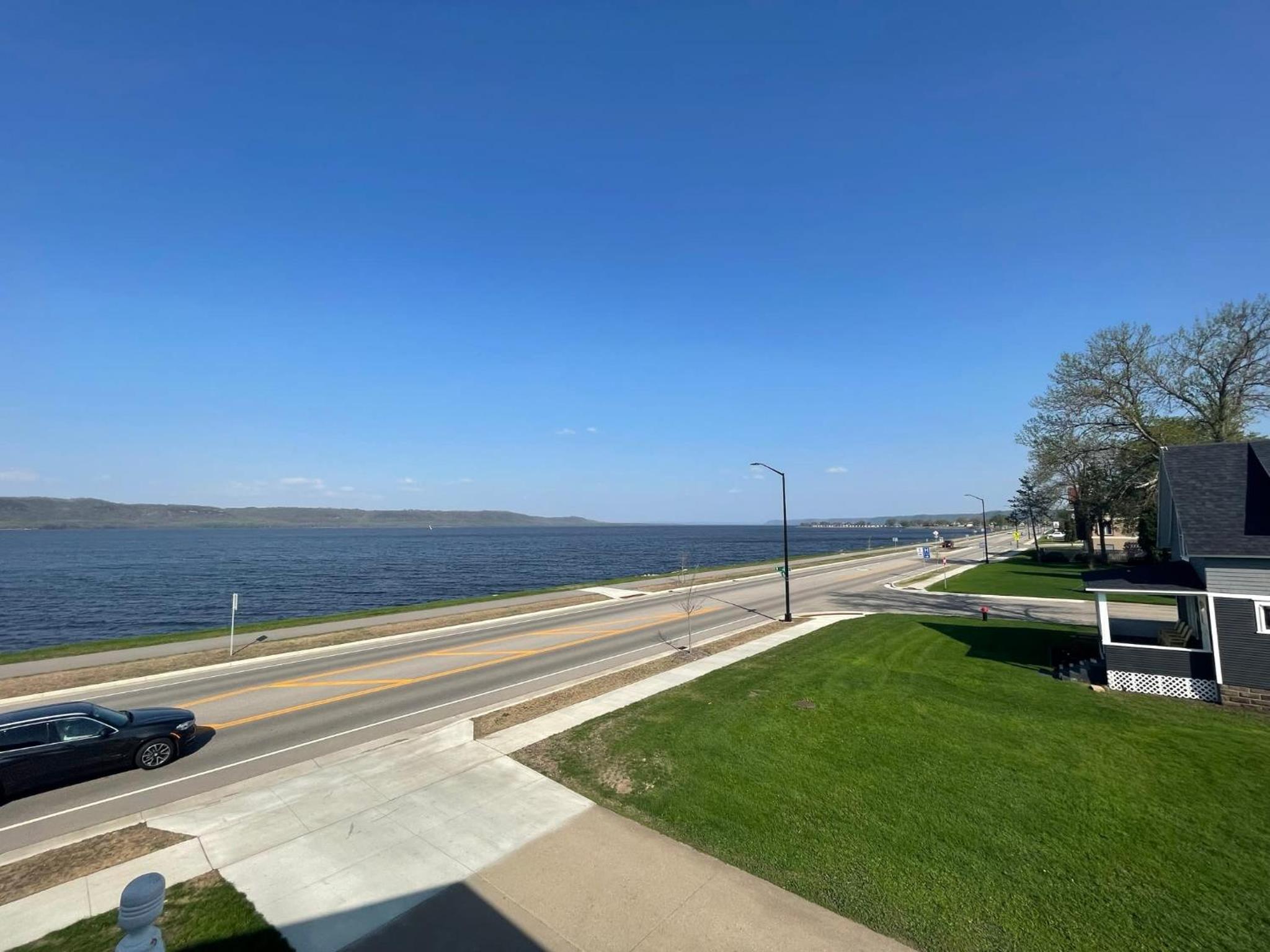 3 Bedroom Condo with Lake Pepin views with access to shared outdoor pool view 5
