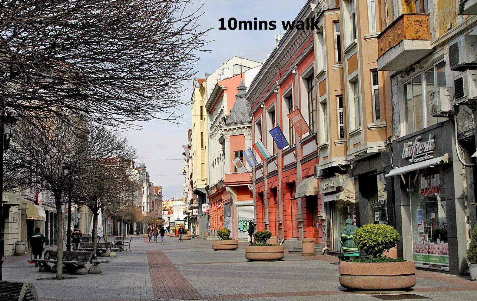 Ruski Boulevard view 3