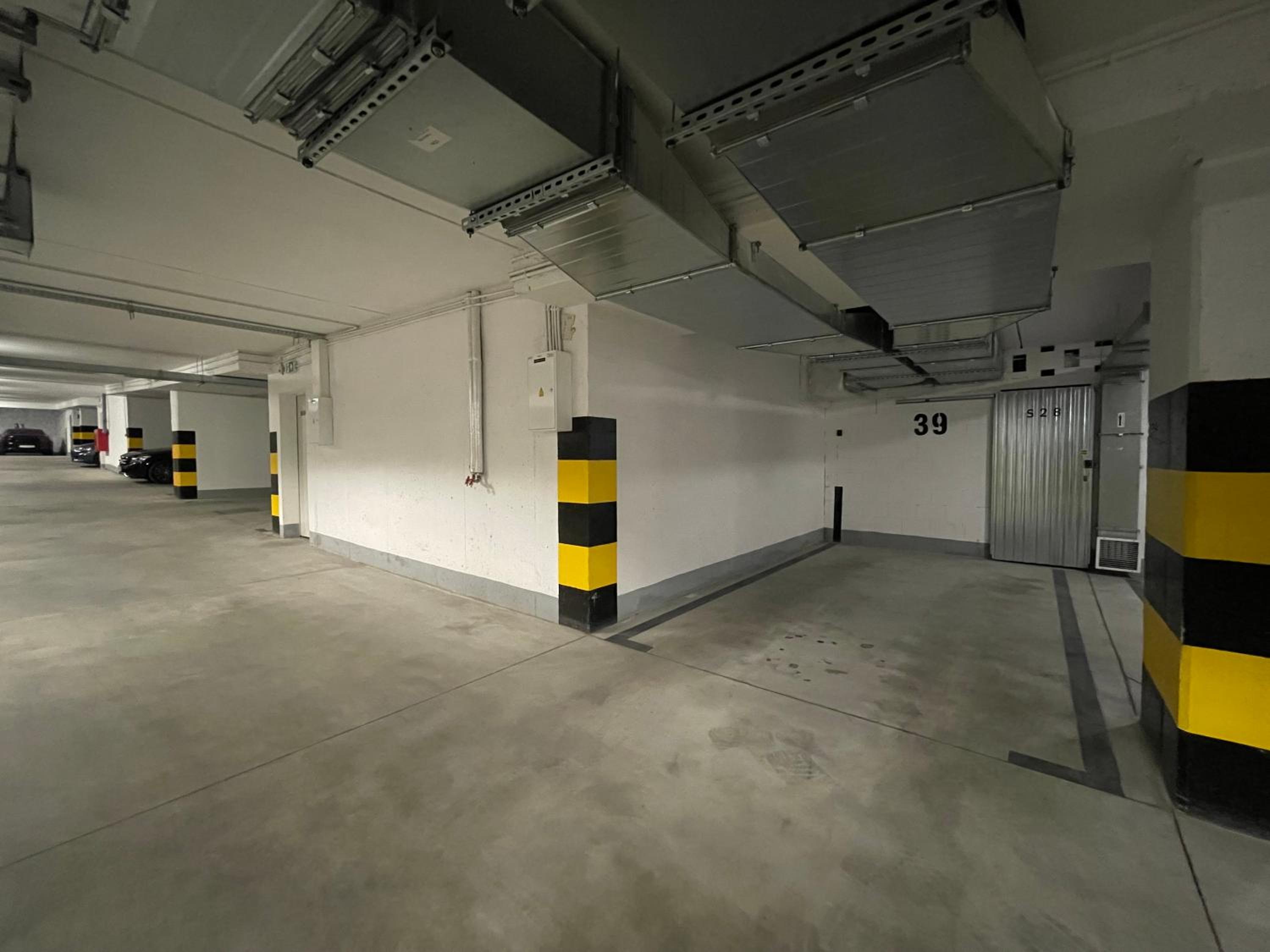 HomeStay Apartment with Parking view 3