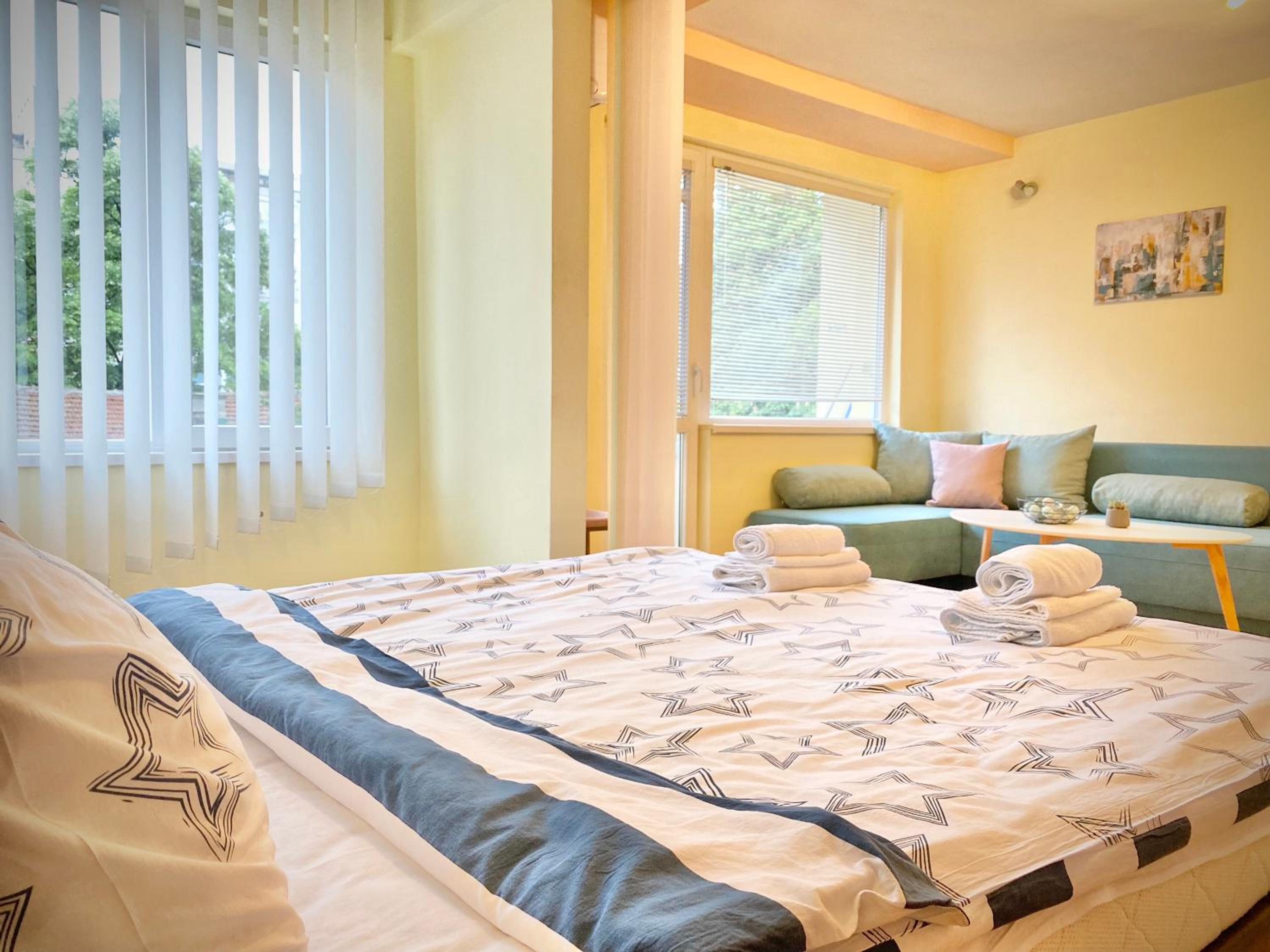 Apartment with TV & Wi-Fi