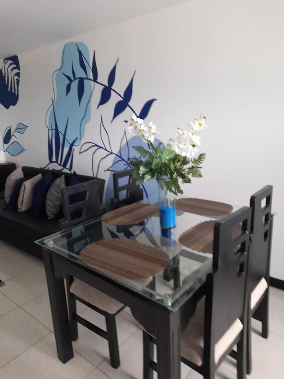 Lindos Apartamentos Amoblados con piscina
