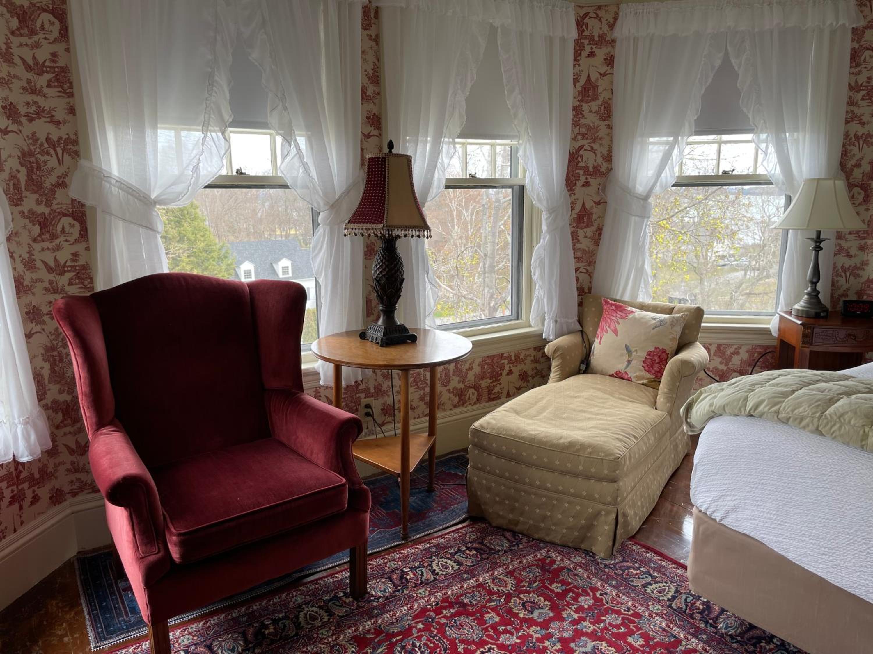 Moseley Cottage Inn and The Town Motel