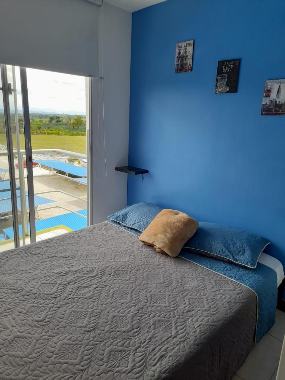 Lindos Apartamentos Amoblados con piscina