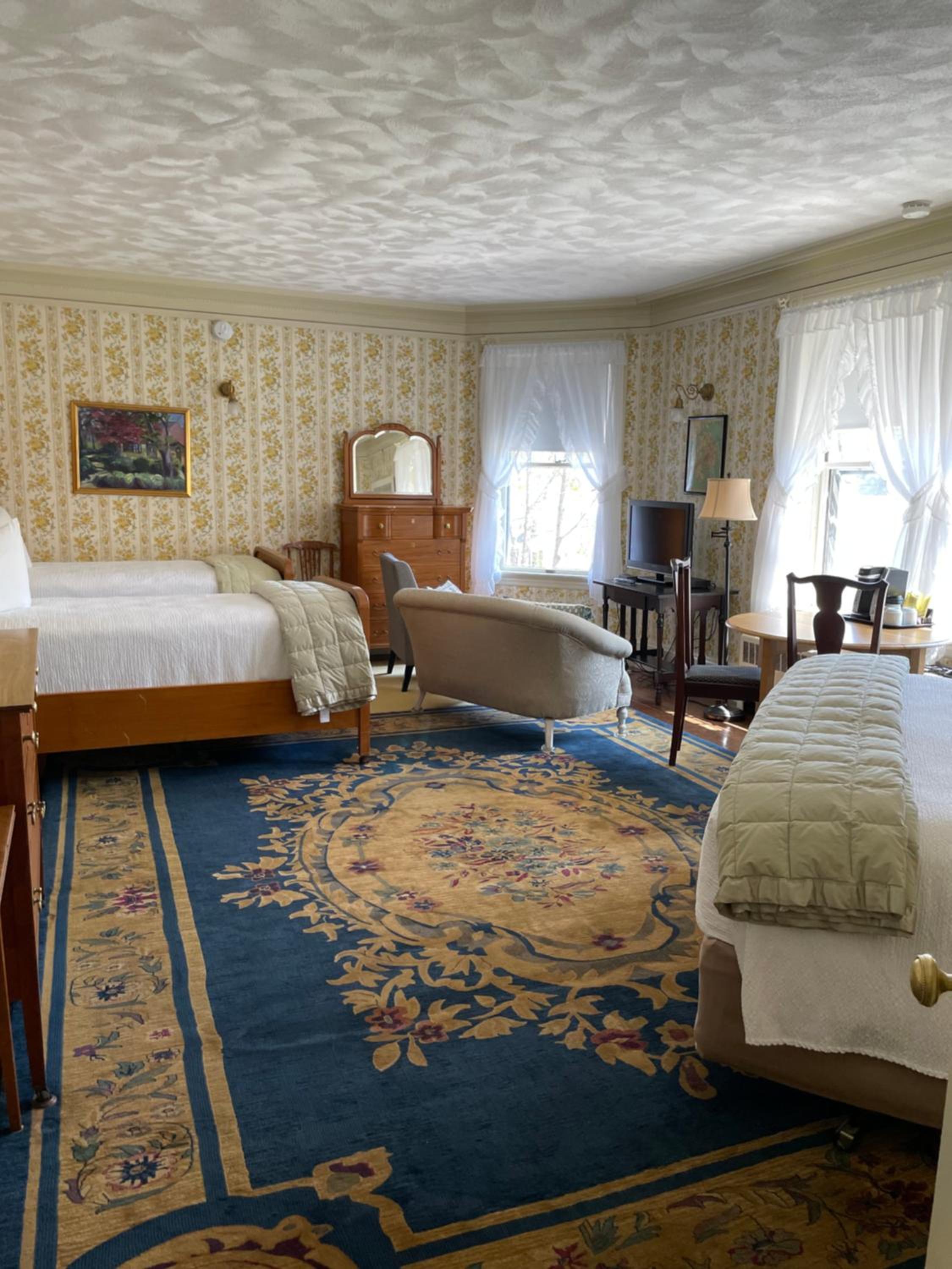 Moseley Cottage Inn and The Town Motel