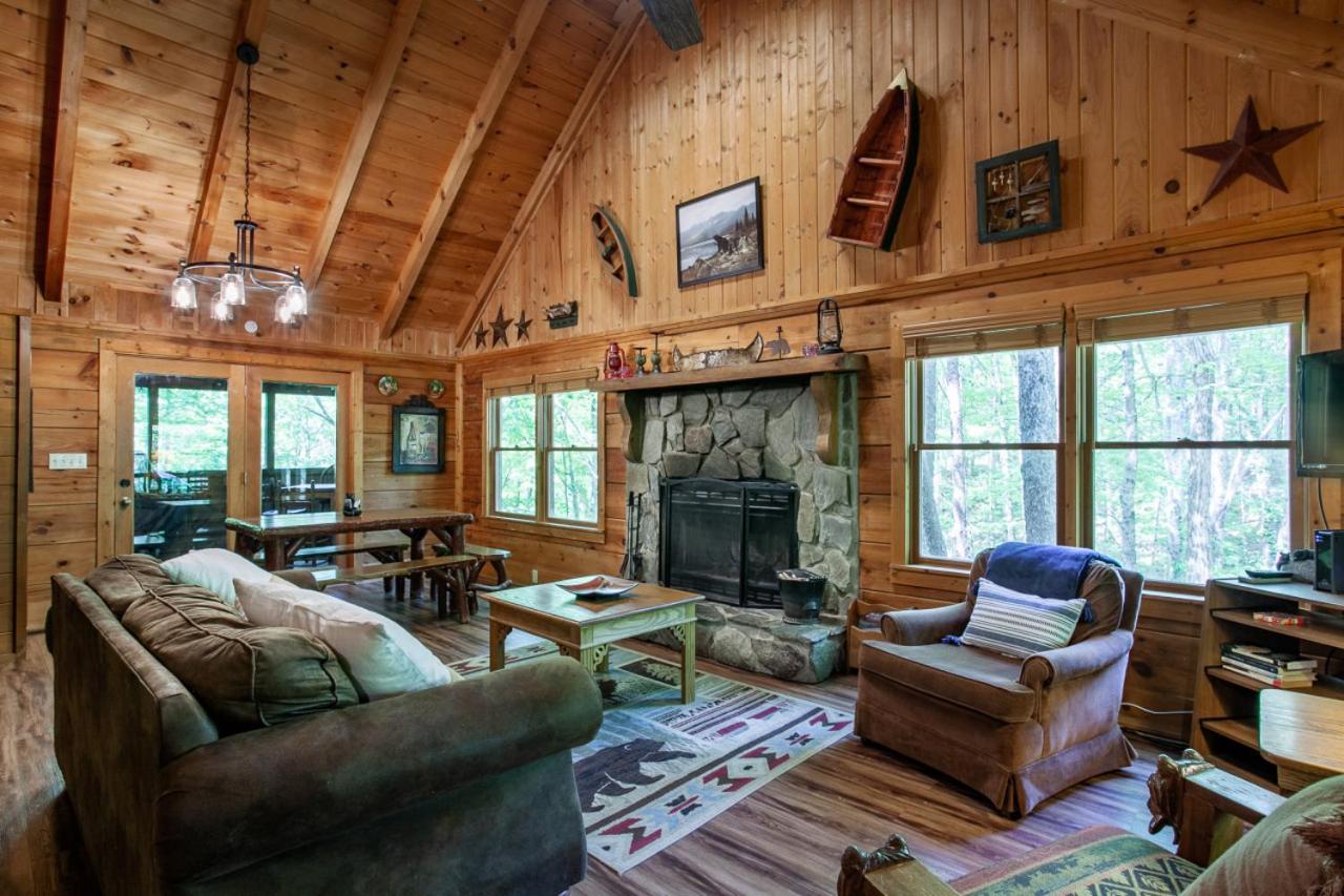 The Hartland - Hot Tub, Jacuzzi, Fireplace