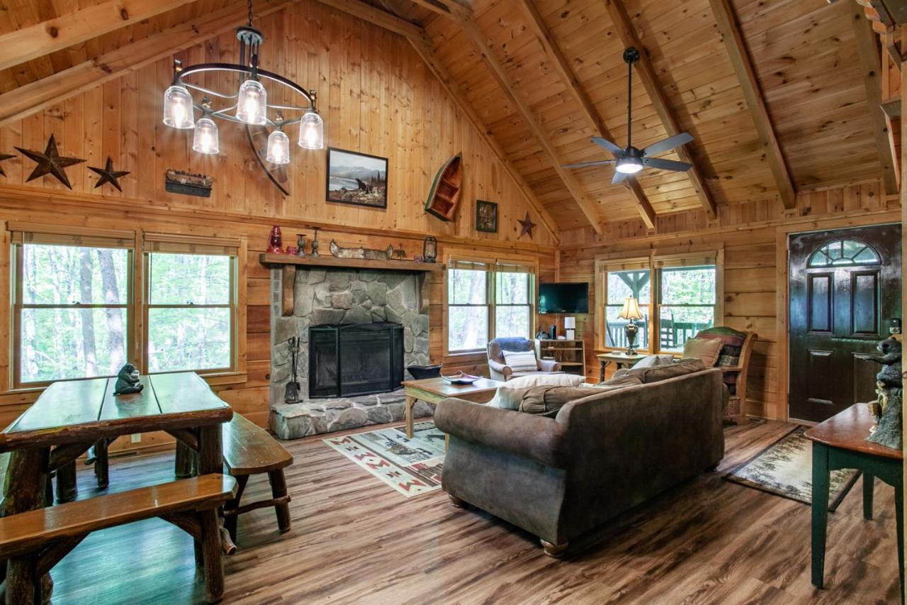 The Hartland - Hot Tub, Jacuzzi, Fireplace