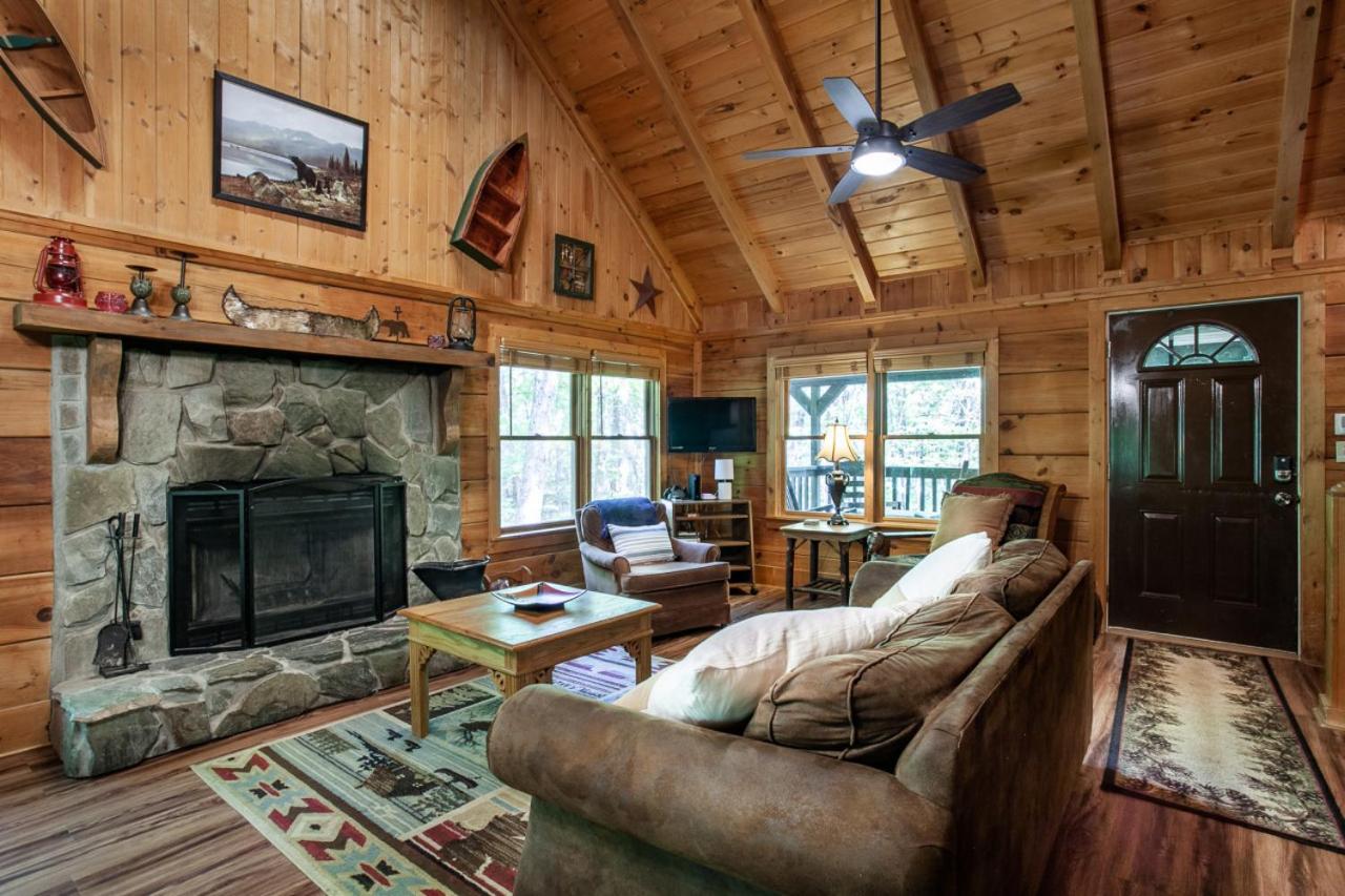 The Hartland - Hot Tub, Jacuzzi, Fireplace