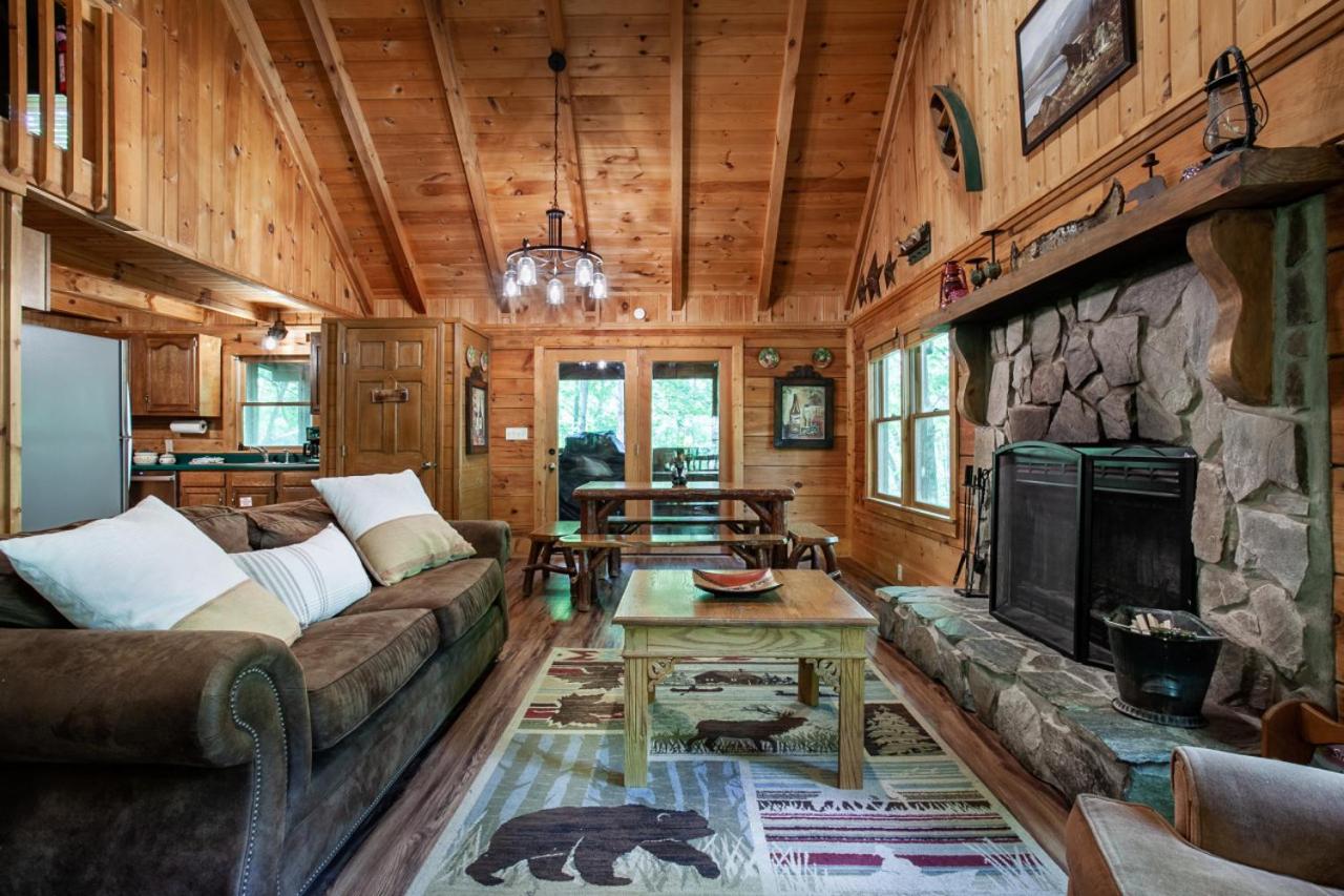 The Hartland - Hot Tub, Jacuzzi, Fireplace