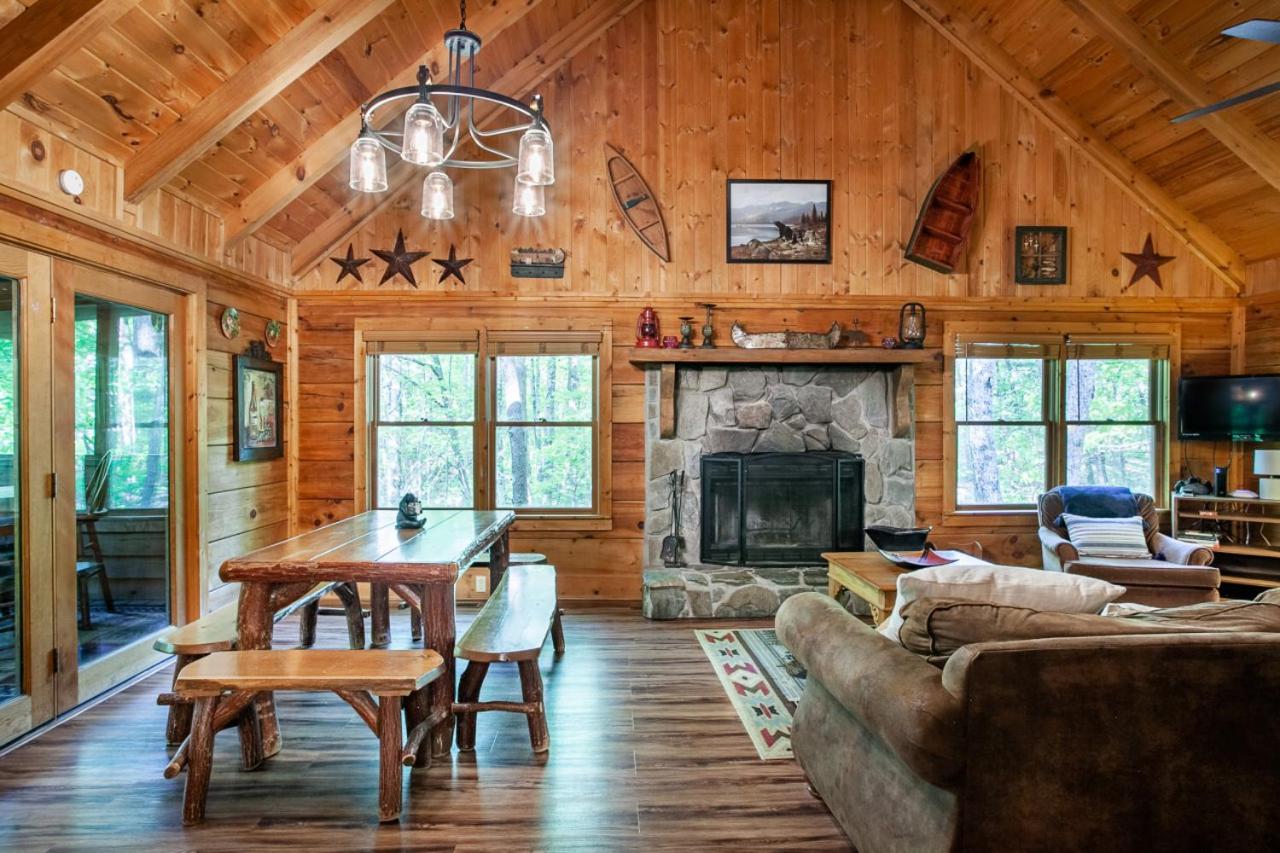 The Hartland - Hot Tub, Jacuzzi, Fireplace