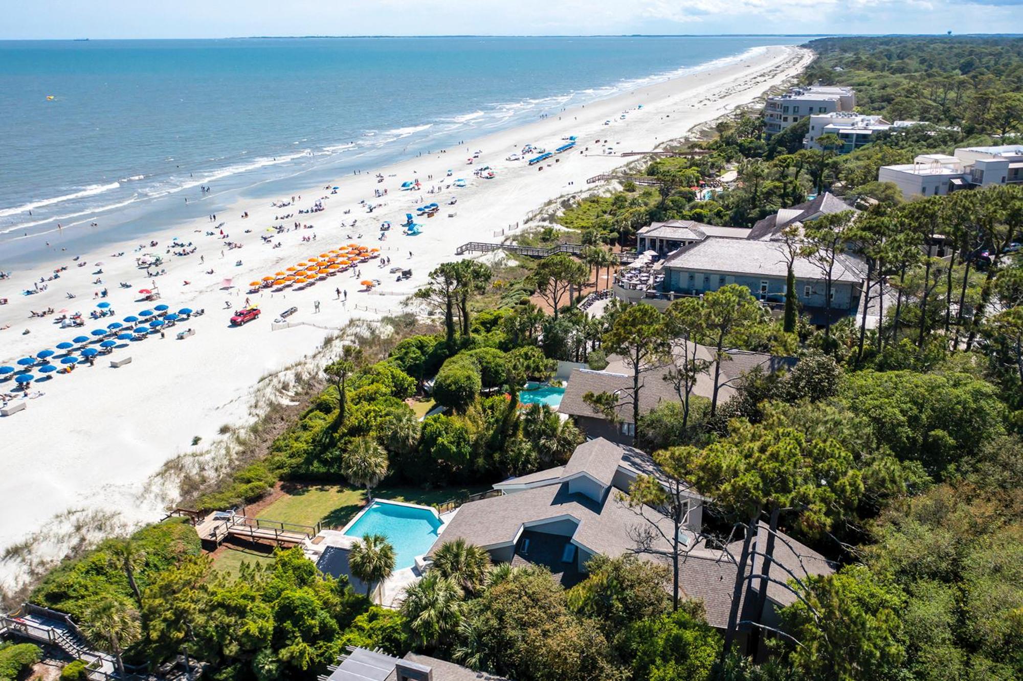 Luxury Oceanfront 7 BR 7 BA Wonderful Pool Deck Beach gear and bike rentals included view 4