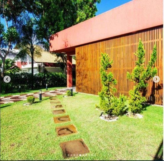 Okkara Itacimirim House - 4 suites - Luxury Condominium - Extraordinary Swimming Pool - Itacimirim Beach Bahia Brazil