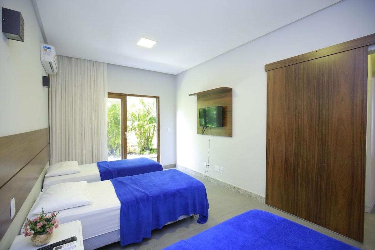 Okkara Itacimirim House - 4 suites - Luxury Condominium - Extraordinary Swimming Pool - Itacimirim Beach Bahia Brazil