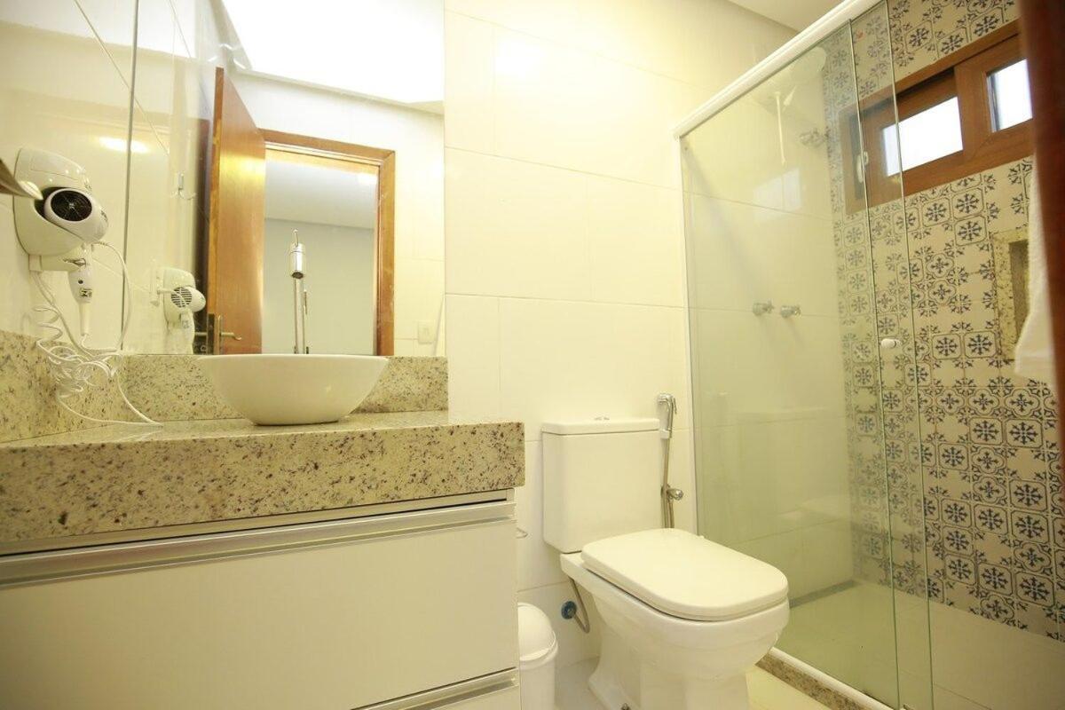 Okkara Itacimirim House - 4 suites - Luxury Condominium - Extraordinary Swimming Pool - Itacimirim Beach Bahia Brazil