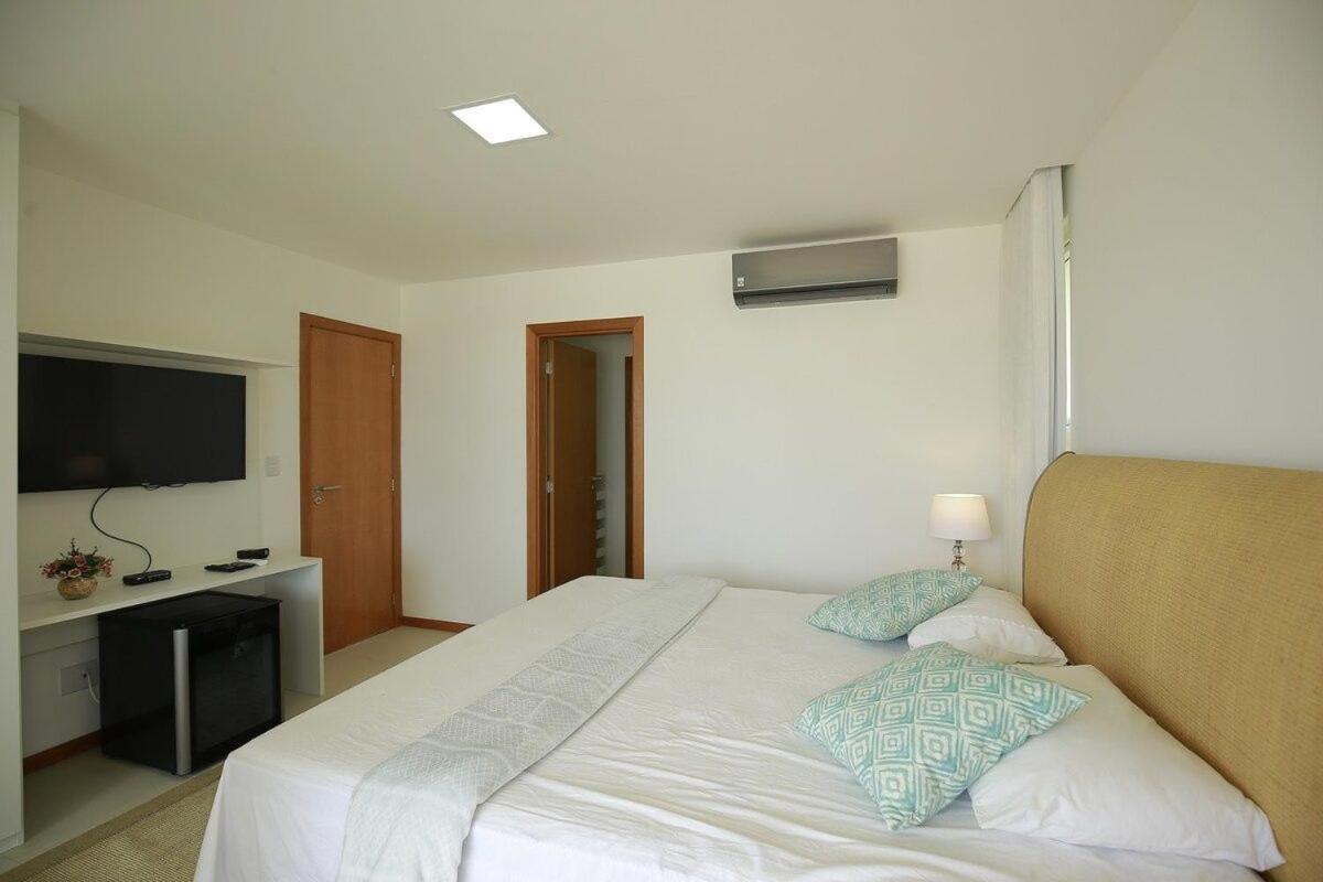Okkara Guarajuba House - 5 bedrooms - Gym and View - Luxury - Guarajuba Beach BA Brazil