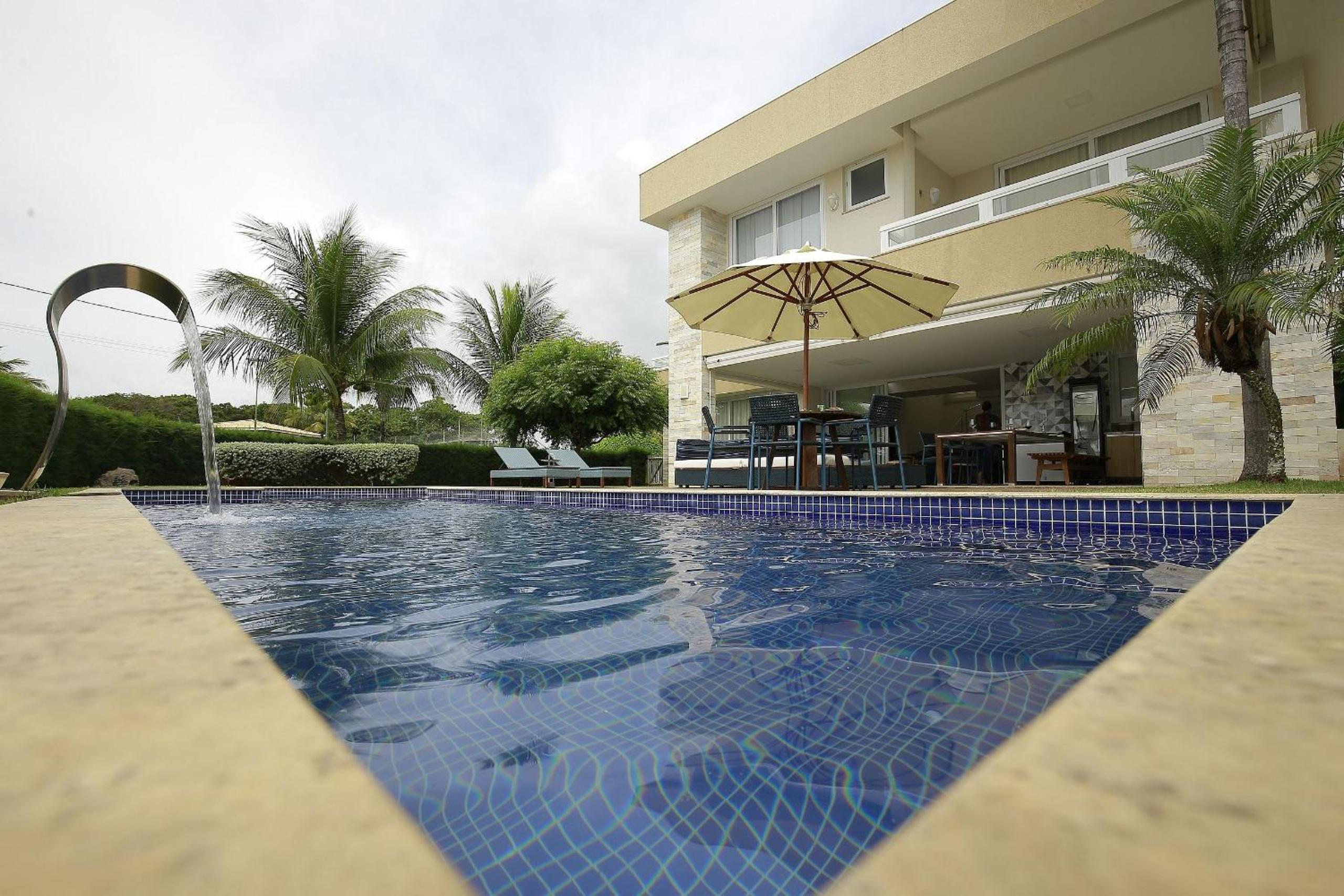 Okkara Guarajuba House - 5 bedrooms - Gym and View - Luxury - Guarajuba Beach BA Brazil