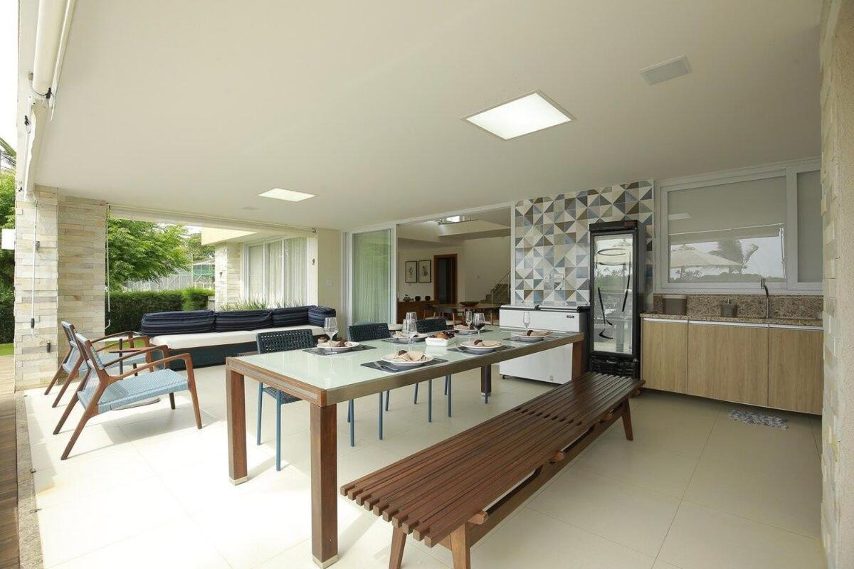 Okkara Guarajuba House - 5 bedrooms - Gym and View - Luxury - Guarajuba Beach BA Brazil
