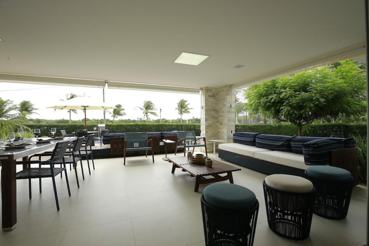 Okkara Guarajuba House - 5 bedrooms - Gym and View - Luxury - Guarajuba Beach BA Brazil