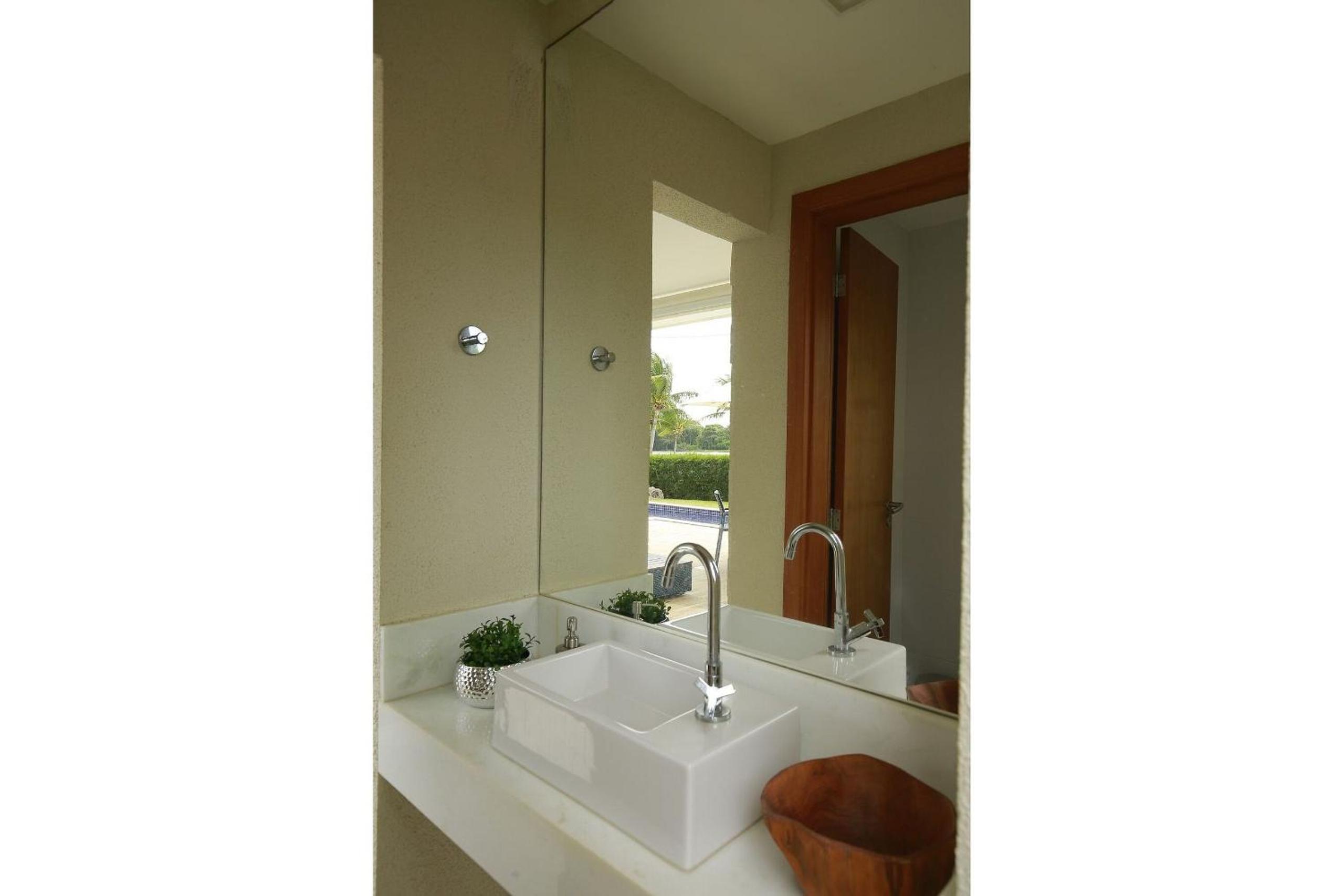 Okkara Guarajuba House - 5 bedrooms - Gym and View - Luxury - Guarajuba Beach BA Brazil