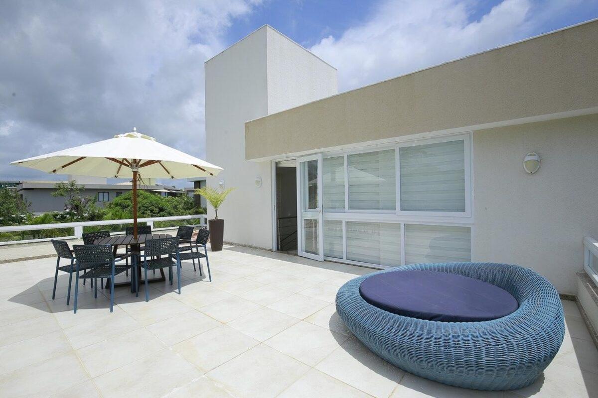 Okkara Guarajuba House - 5 bedrooms - Gym and View - Luxury - Guarajuba Beach BA Brazil