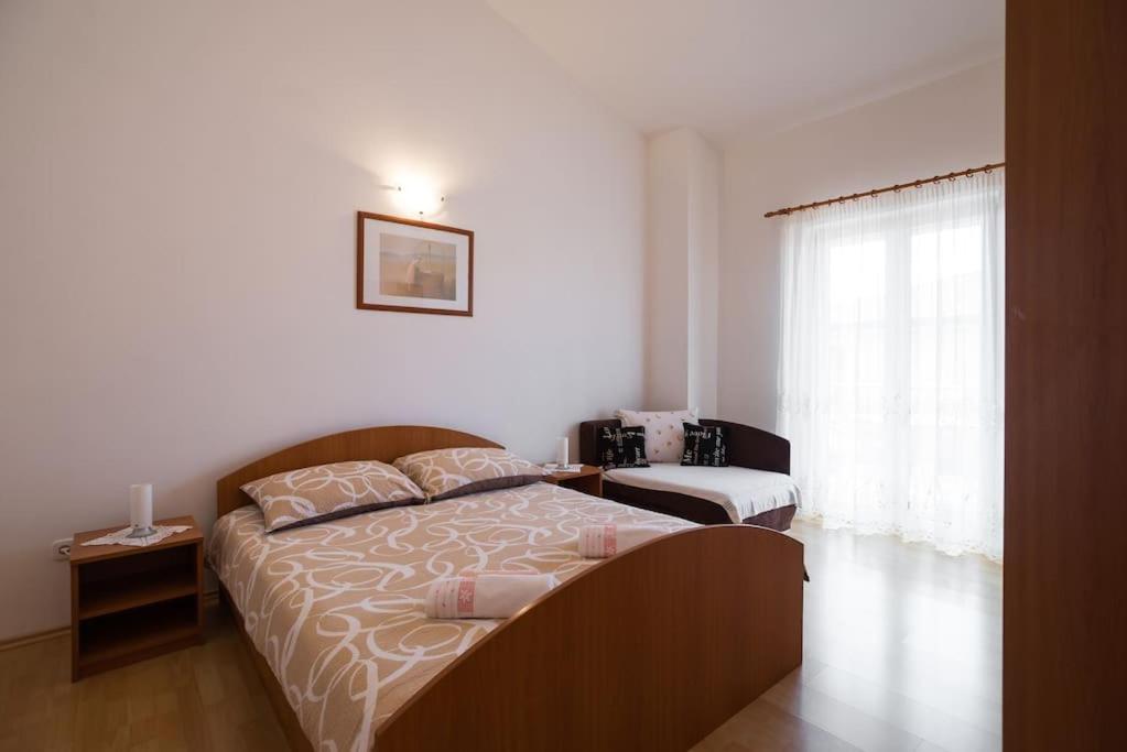 Apartments Lorena view 5