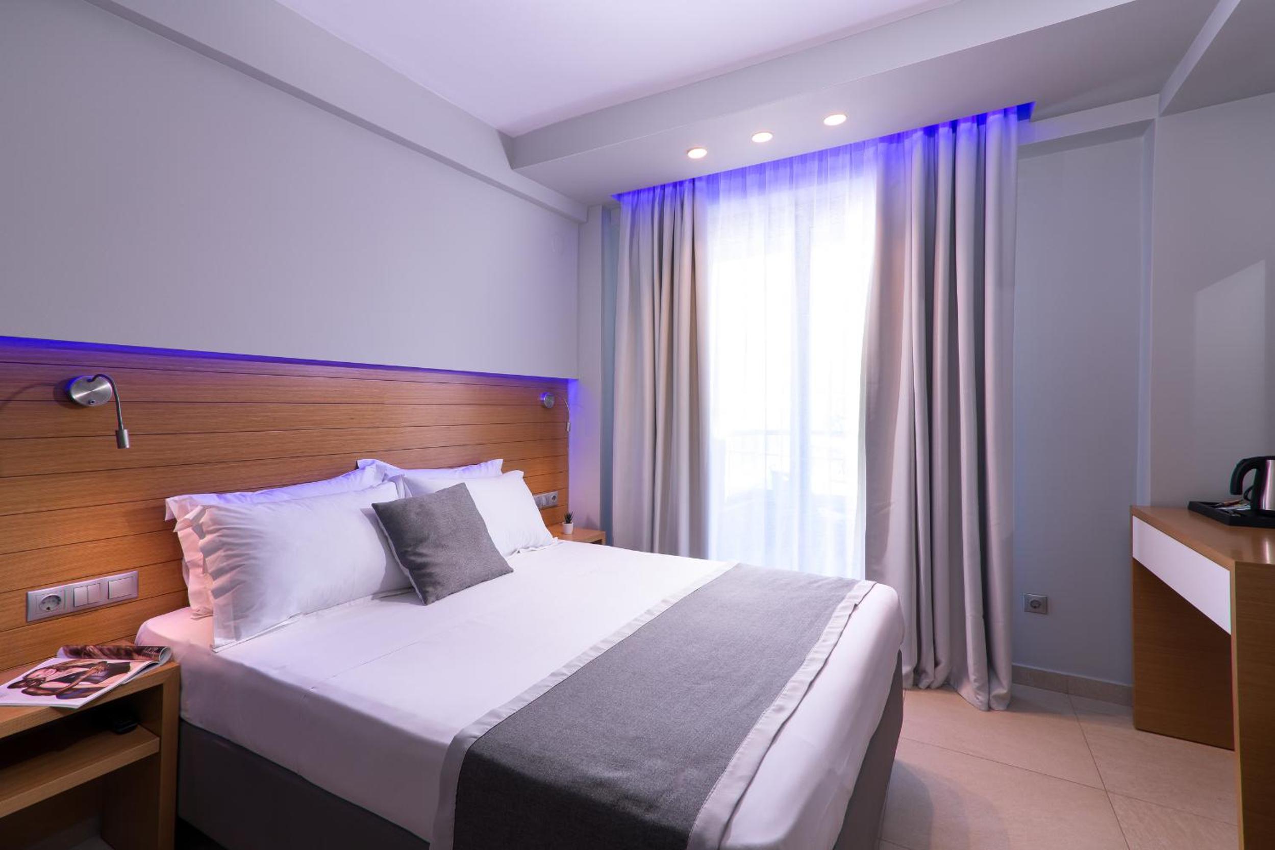 SKS Luxury Suites & Rooms