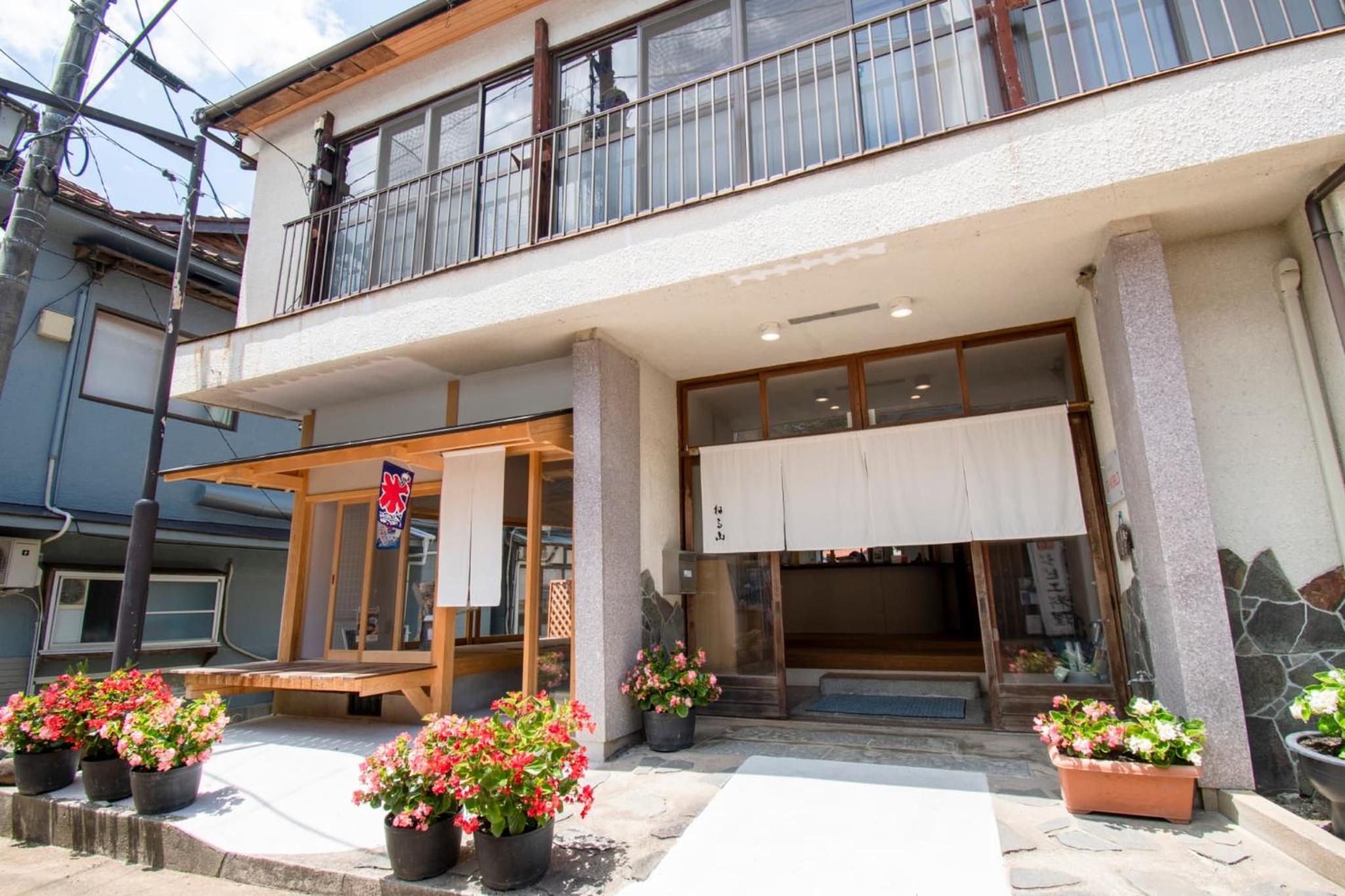 Guesthouse Neruyama view 2