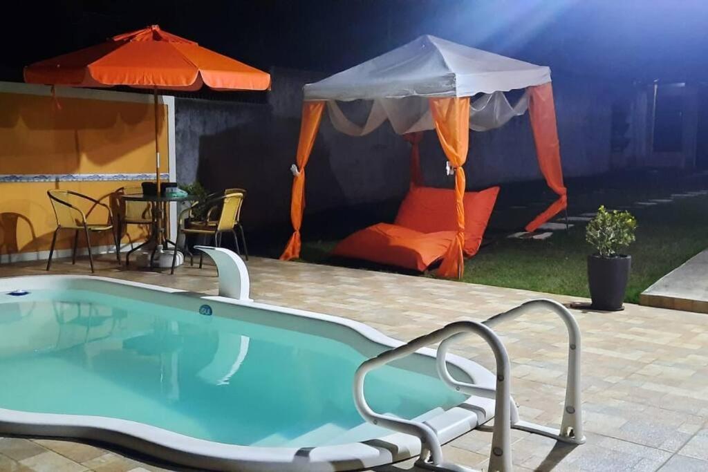 Casa Coral em Saquarema