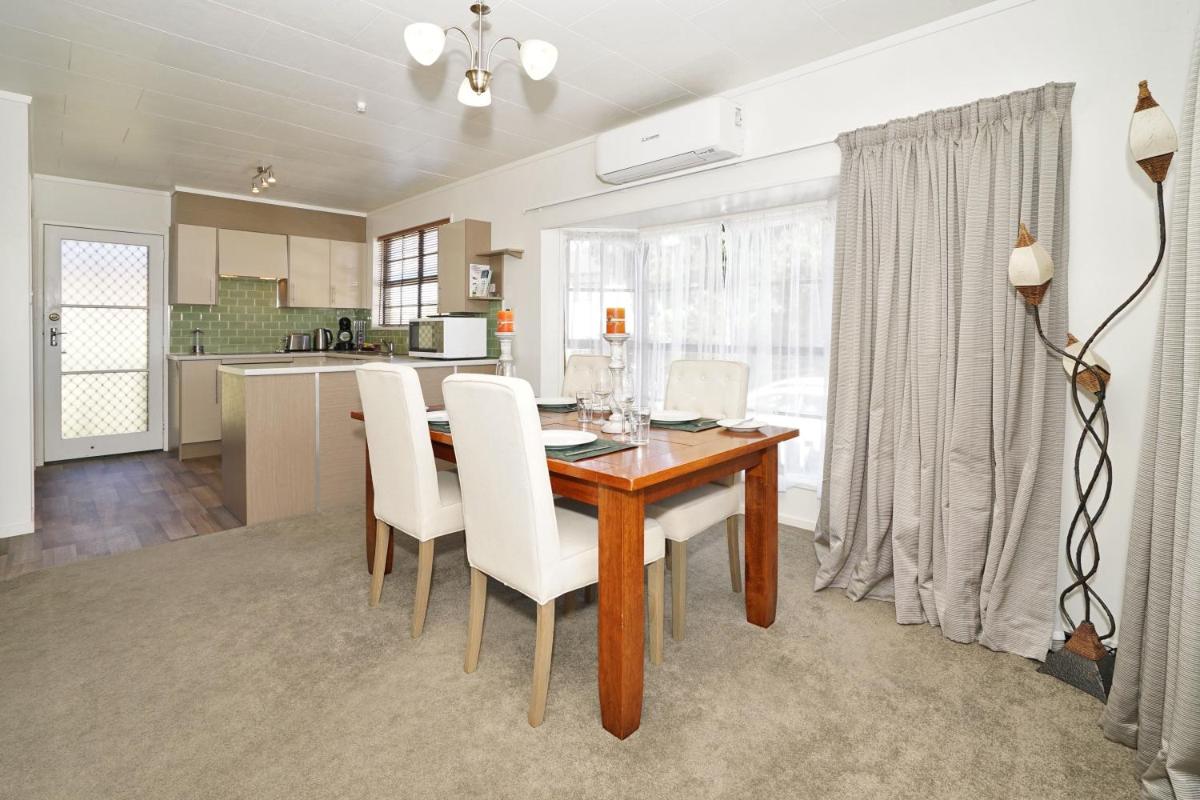 Sunny Unit on Grey St view 4