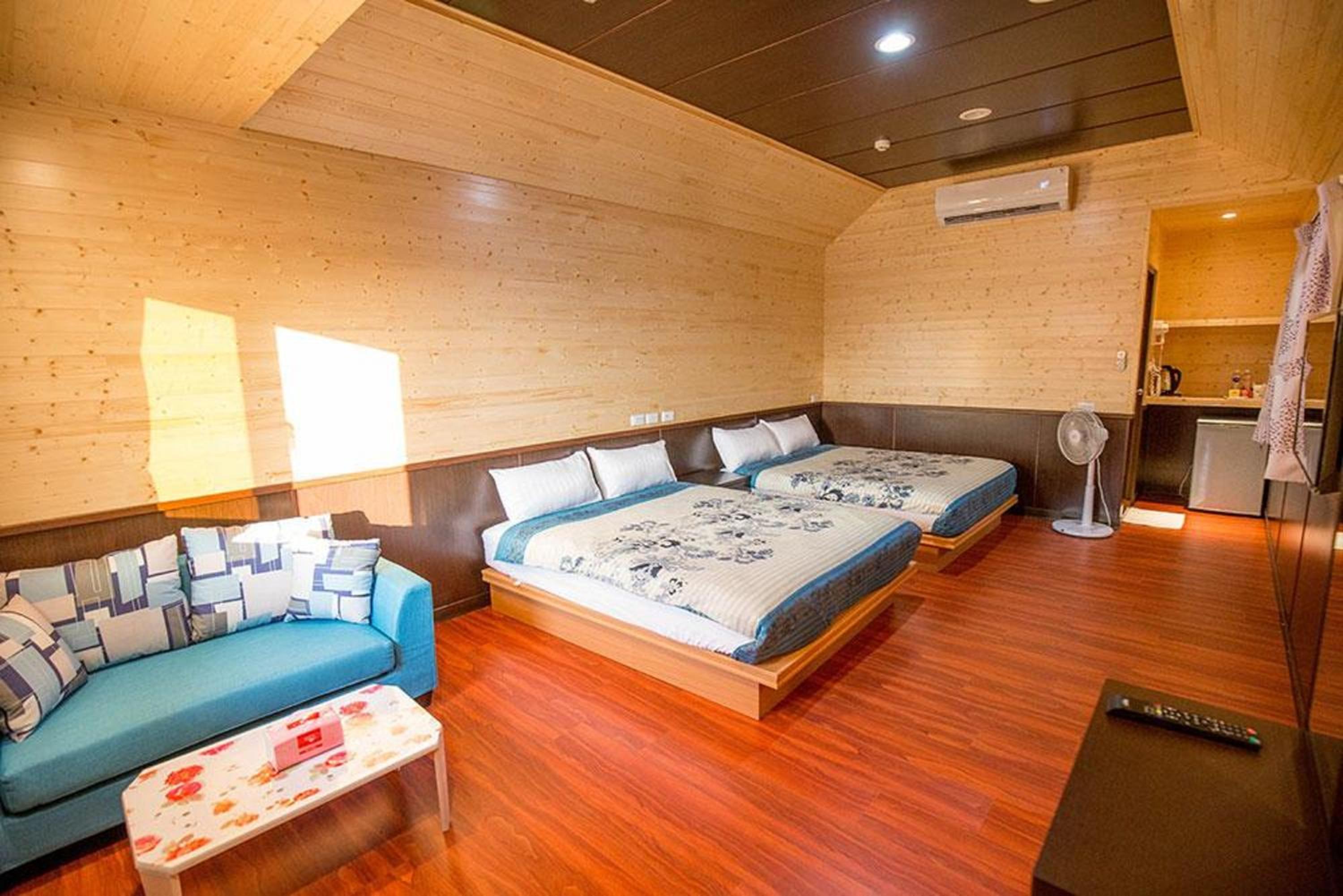 Xiaoliuqiu Happy House B&B