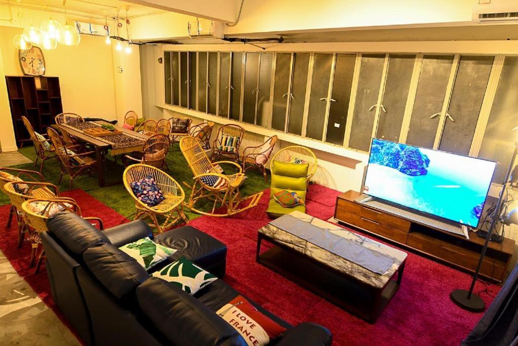 Sha La La Hostel