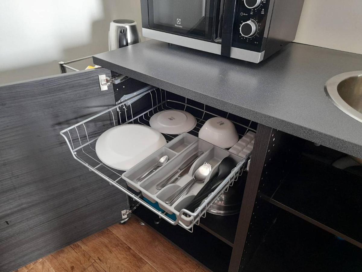 Room 36 service apartment