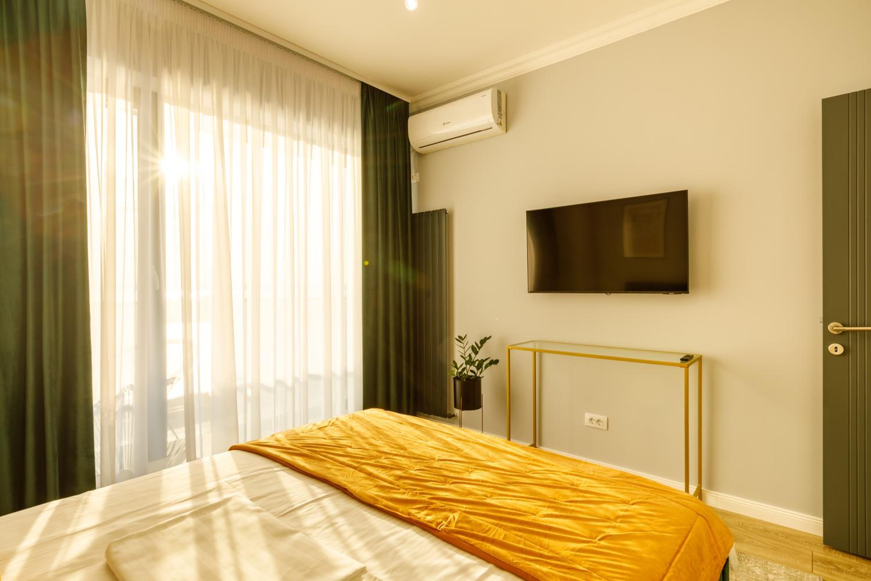 Lago Apartment Mamaia Butoaie view 4