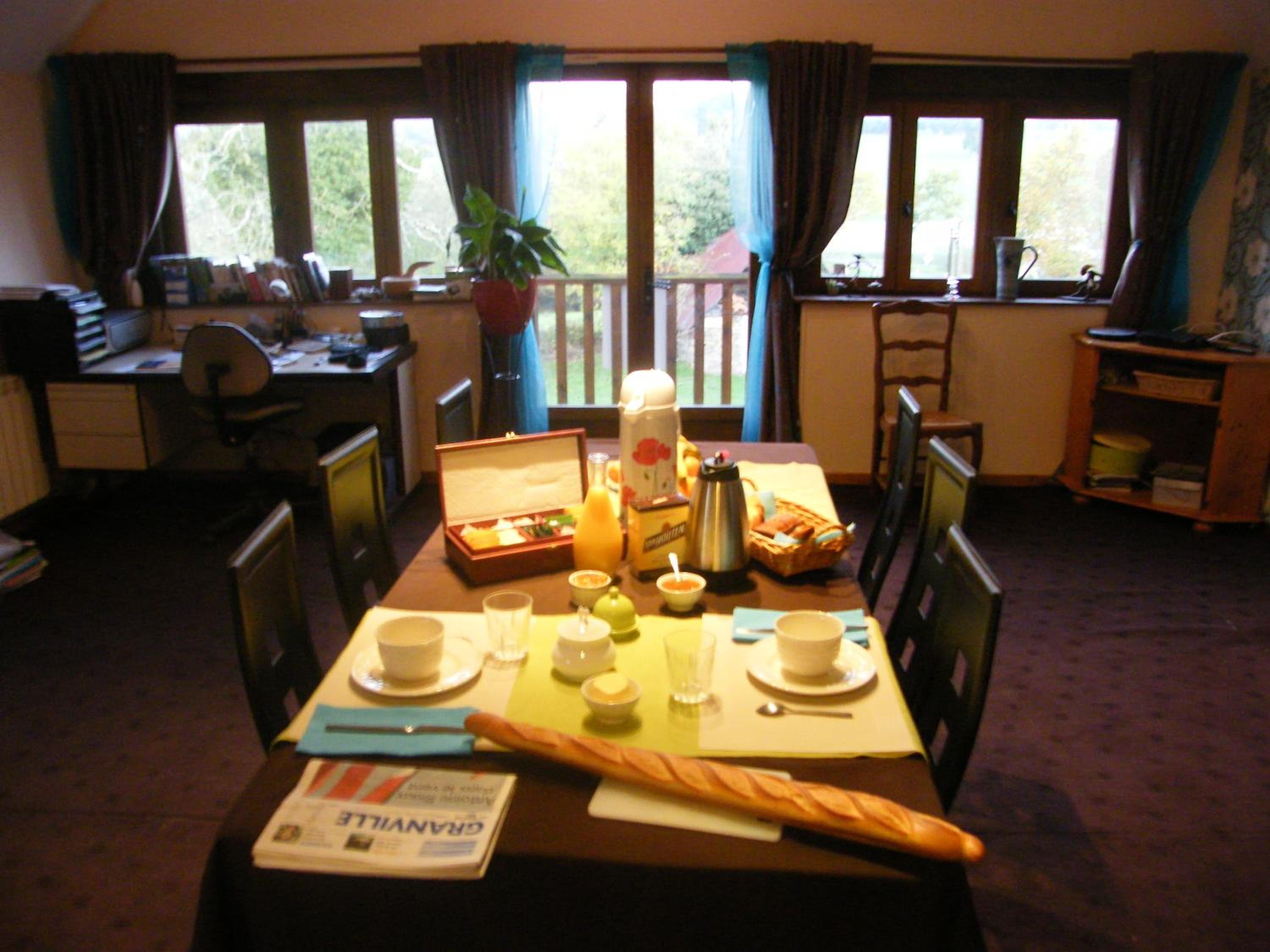 Photo 6