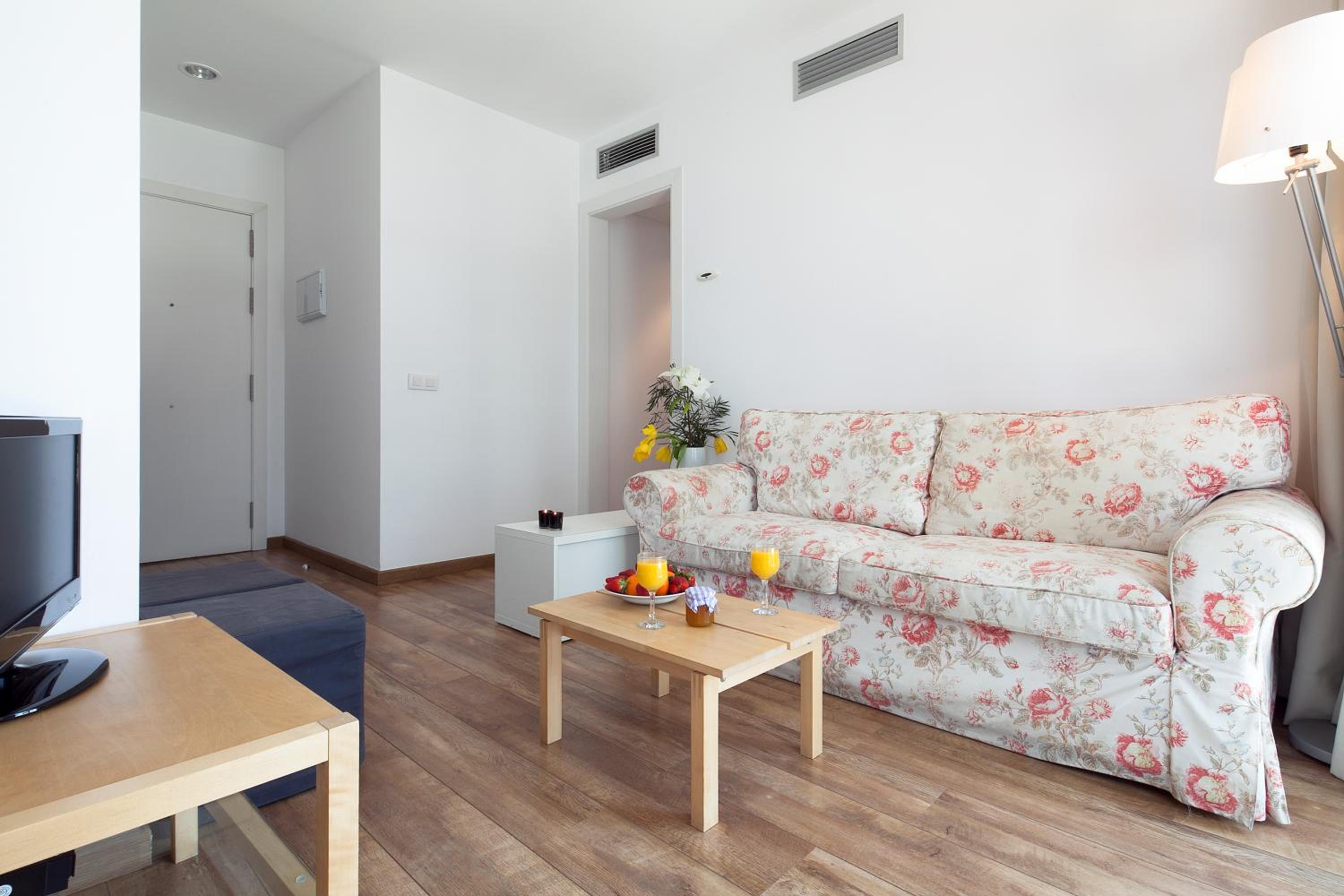 Inside Barcelona Apartments Sants - Image 4