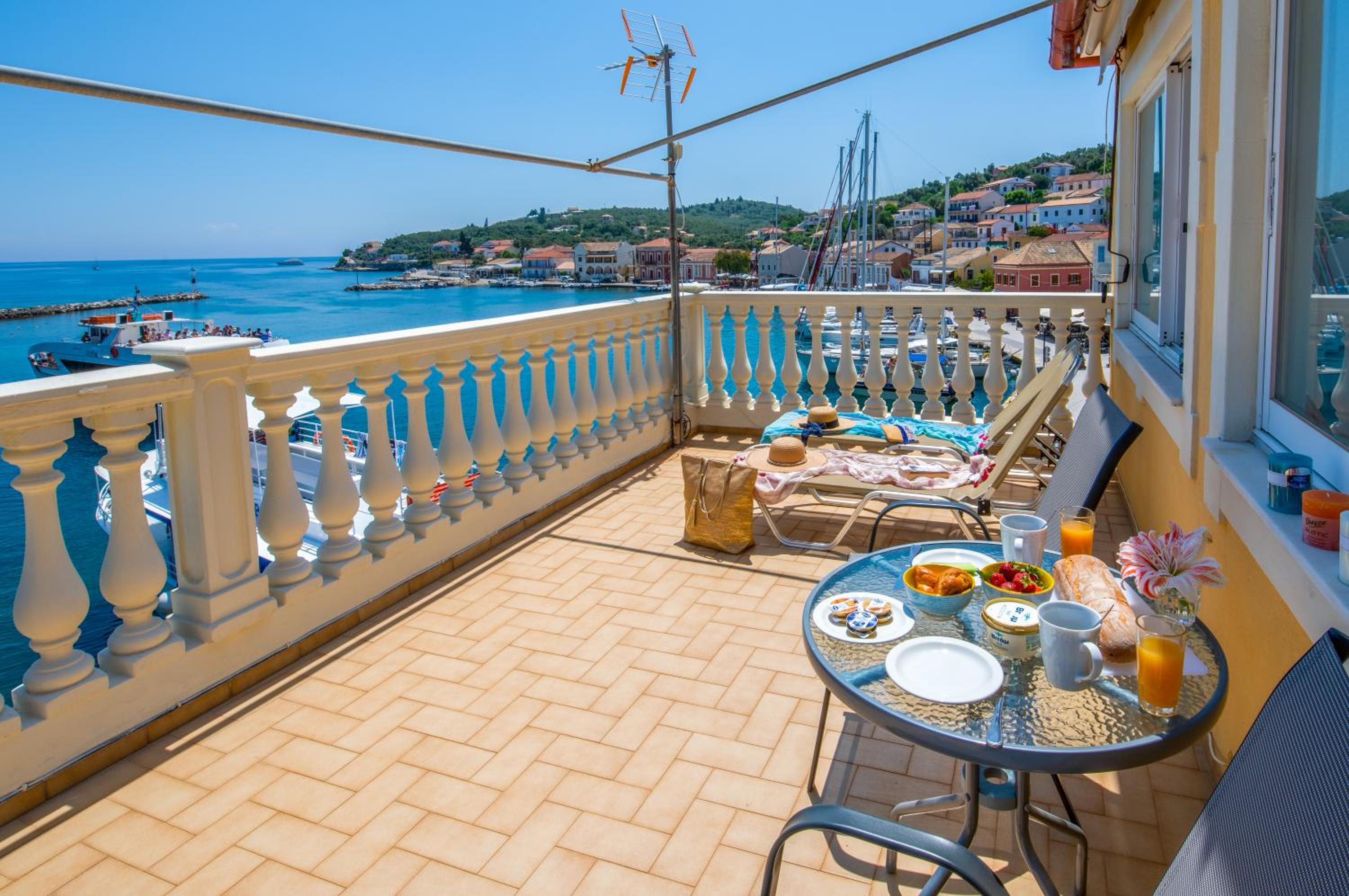 Hotel "OceanBreeze'' Studio - Image 1