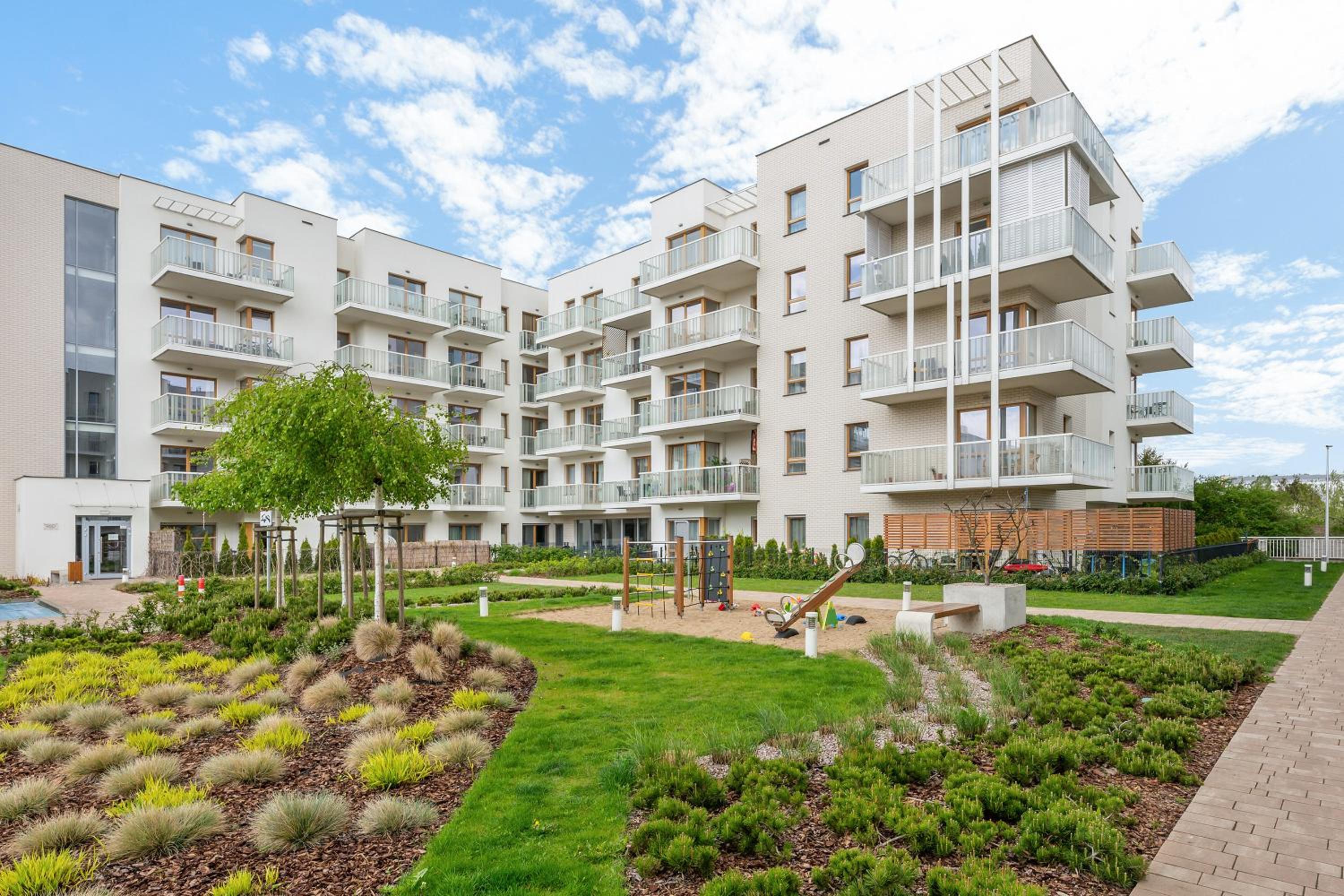 Mila Baltica Seaside, Sauna, Gym & Parking by Downtown Apartments