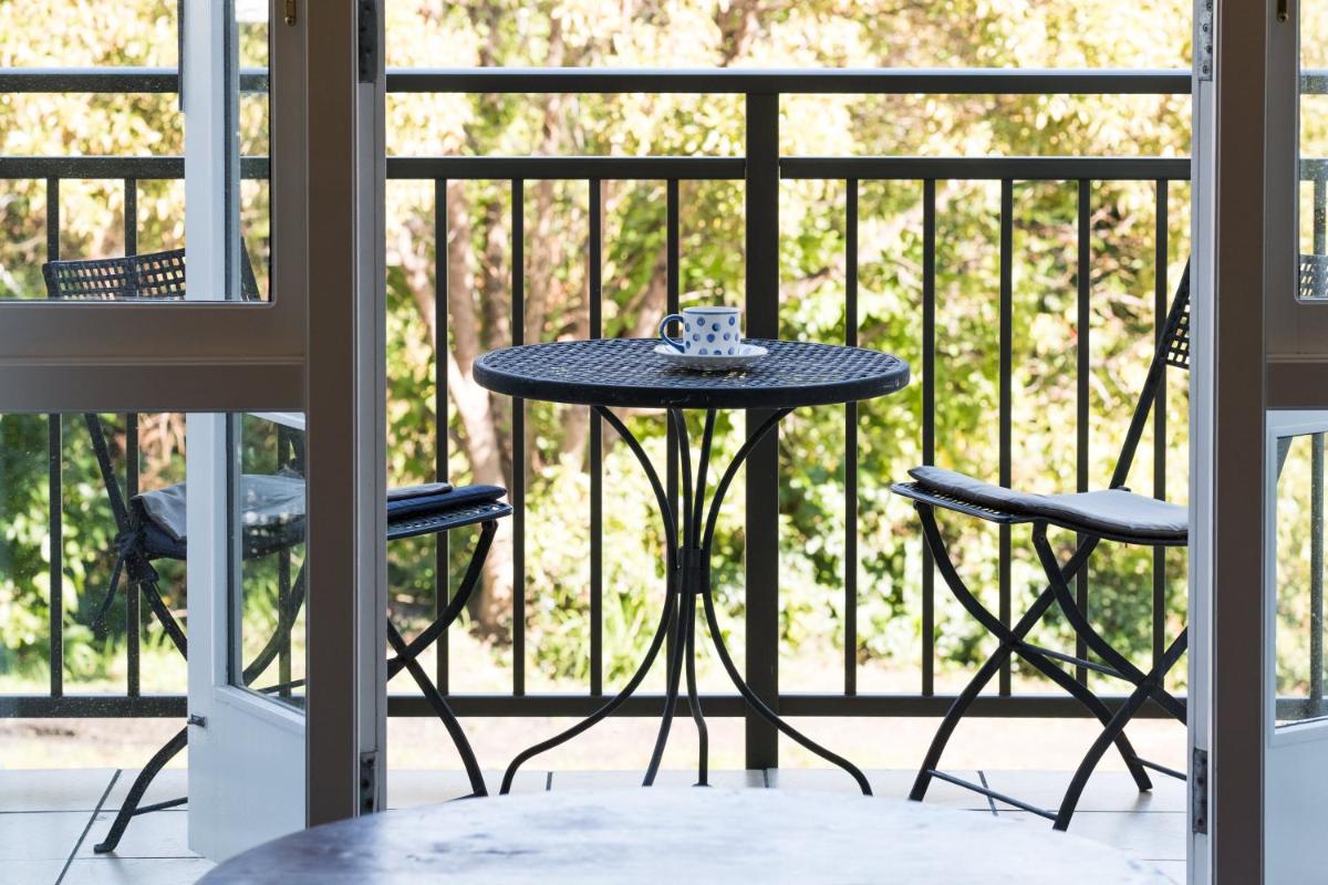 Balcony & Terrace