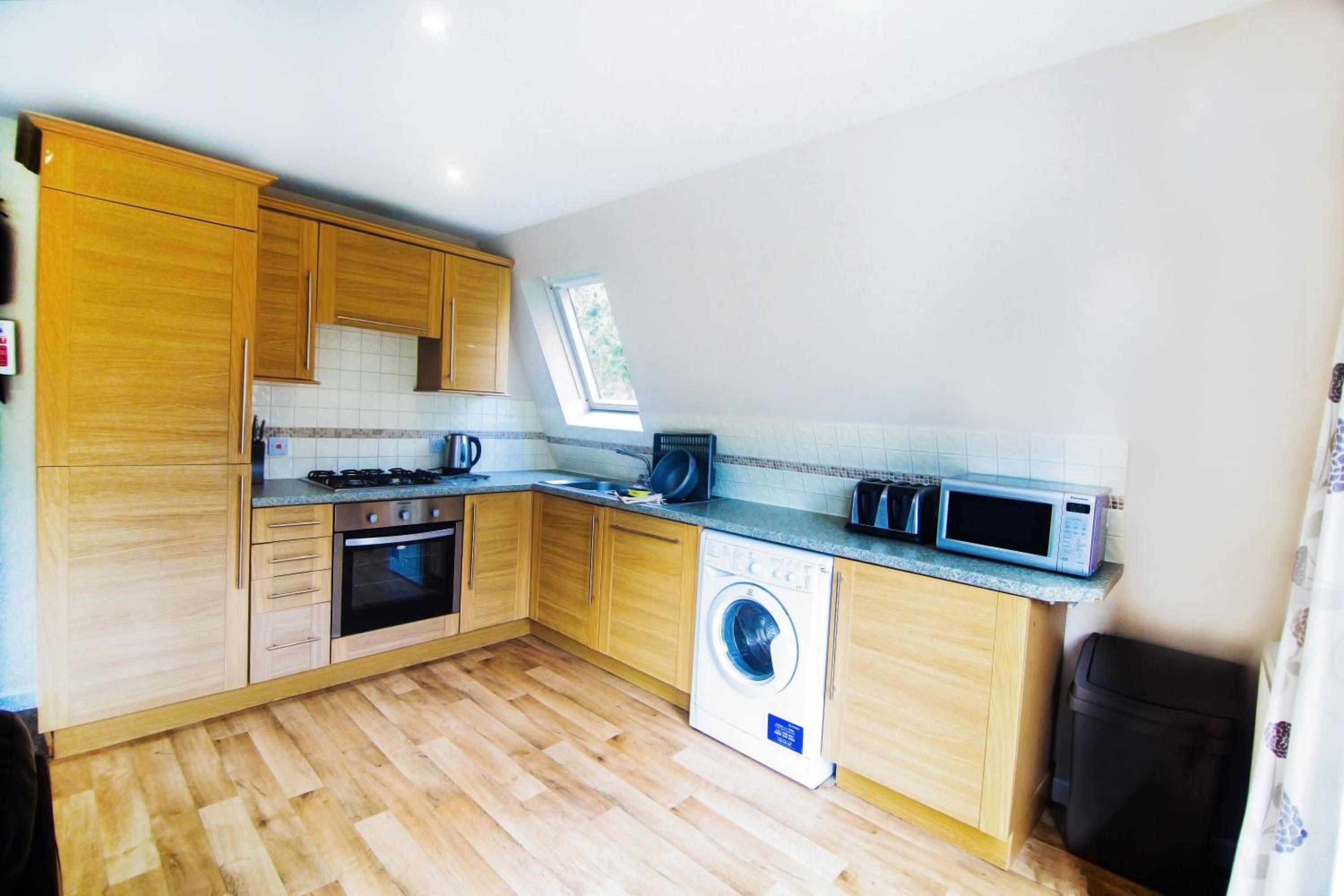 Lodges in Lanivet Cornwall with indoor pool view 5