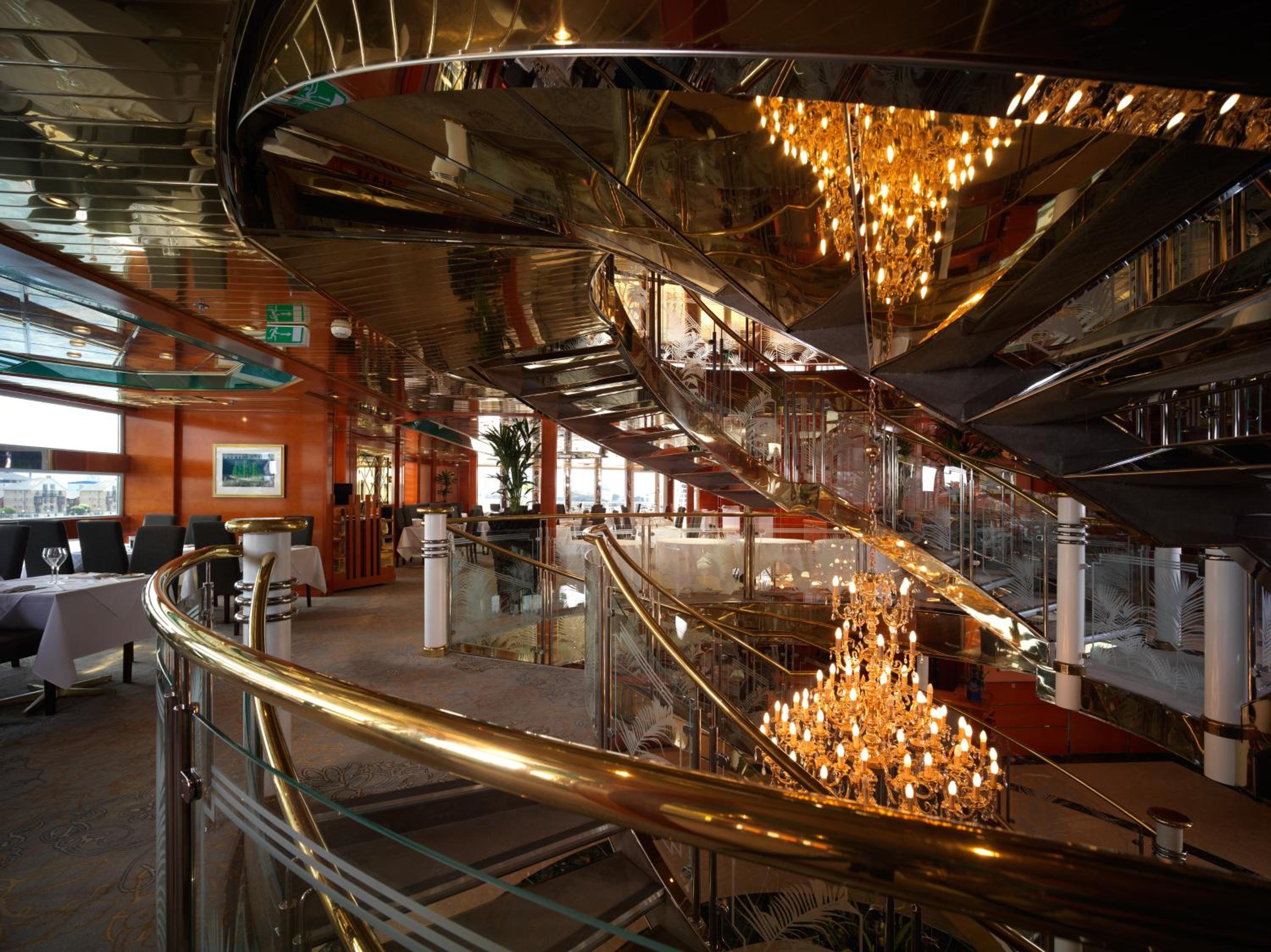 Sunborn London 35