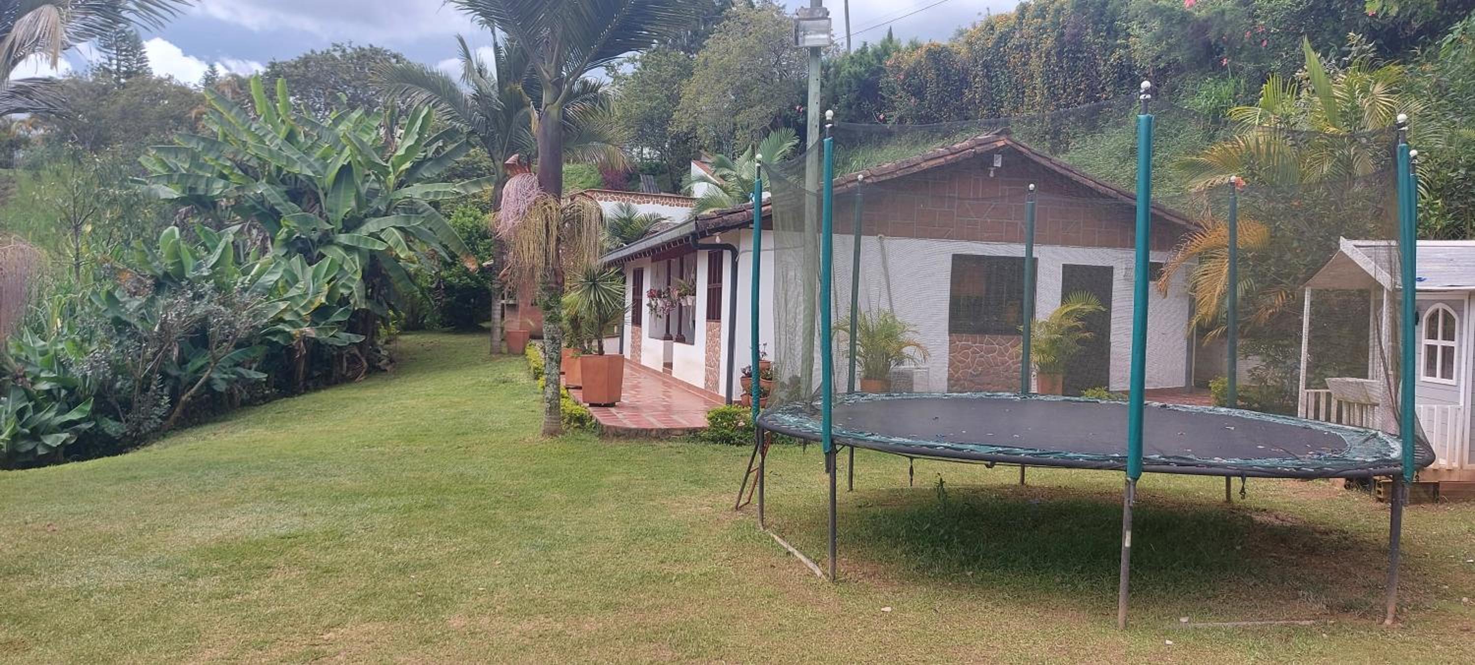 Villasol - Cabaña campestre en medio de la naturaleza
