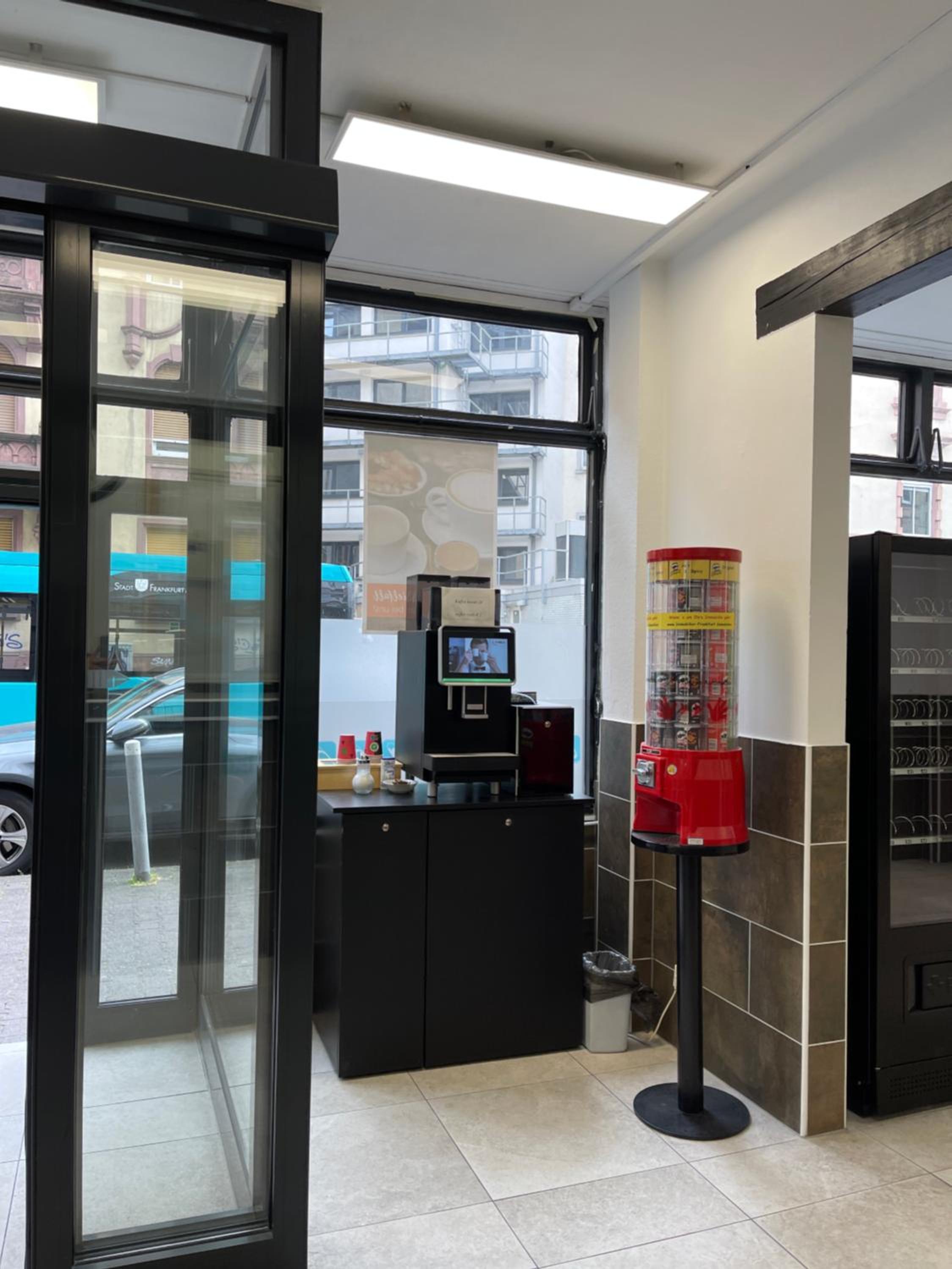 Pension Alpha - Frankfurt City Central Station - Property Image 27