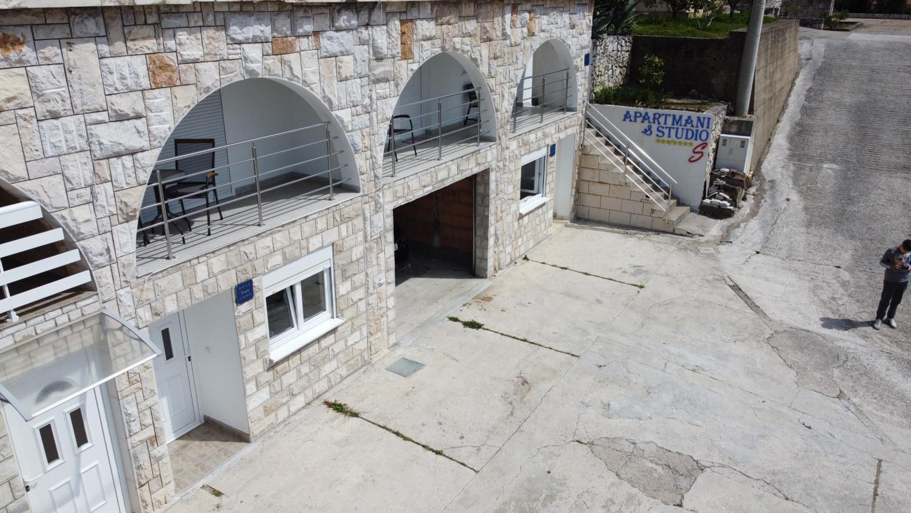 Apartman&Studio S view 2