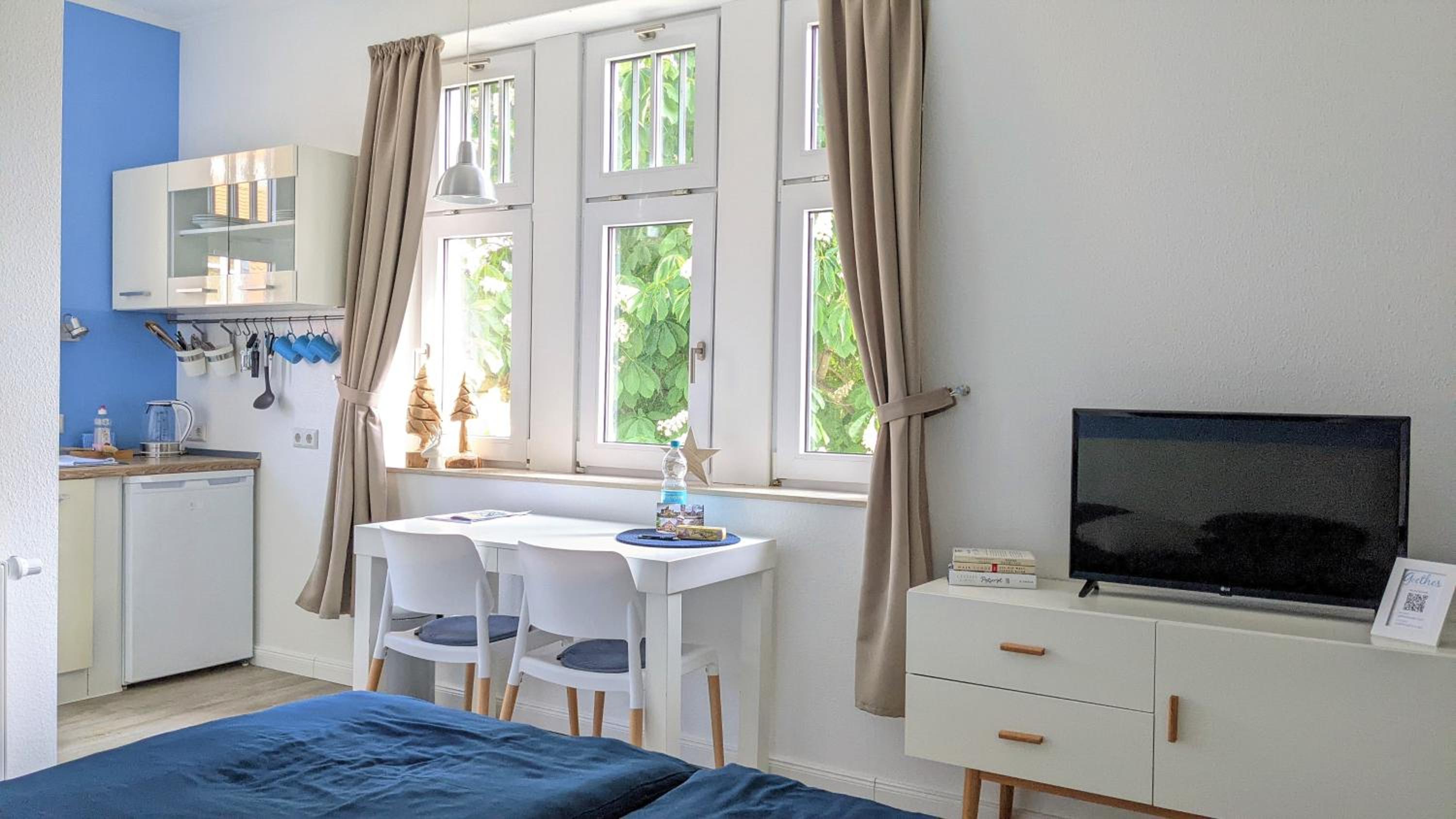 Goethes liebste Betten - stilvolle Ferienwohnungen im historischen Fachwerkhaus in Wernigerode - Parkplatz, Smart-TV, W-Lan