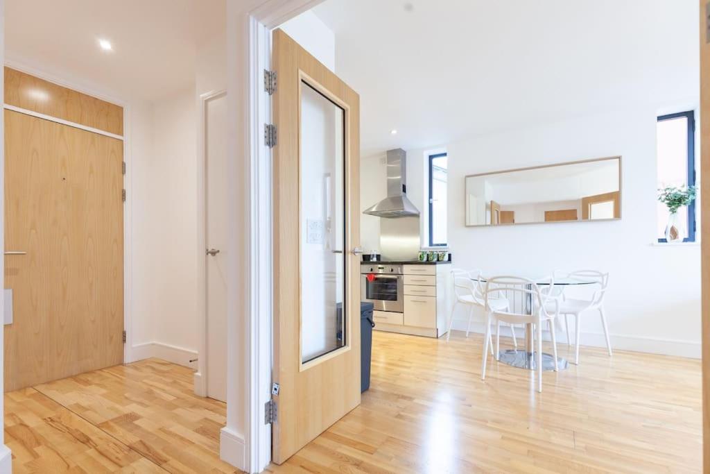 Oxford Vacations - Oxfordshire Living - The Tolkien Apartment - Oxford - Property Image 15
