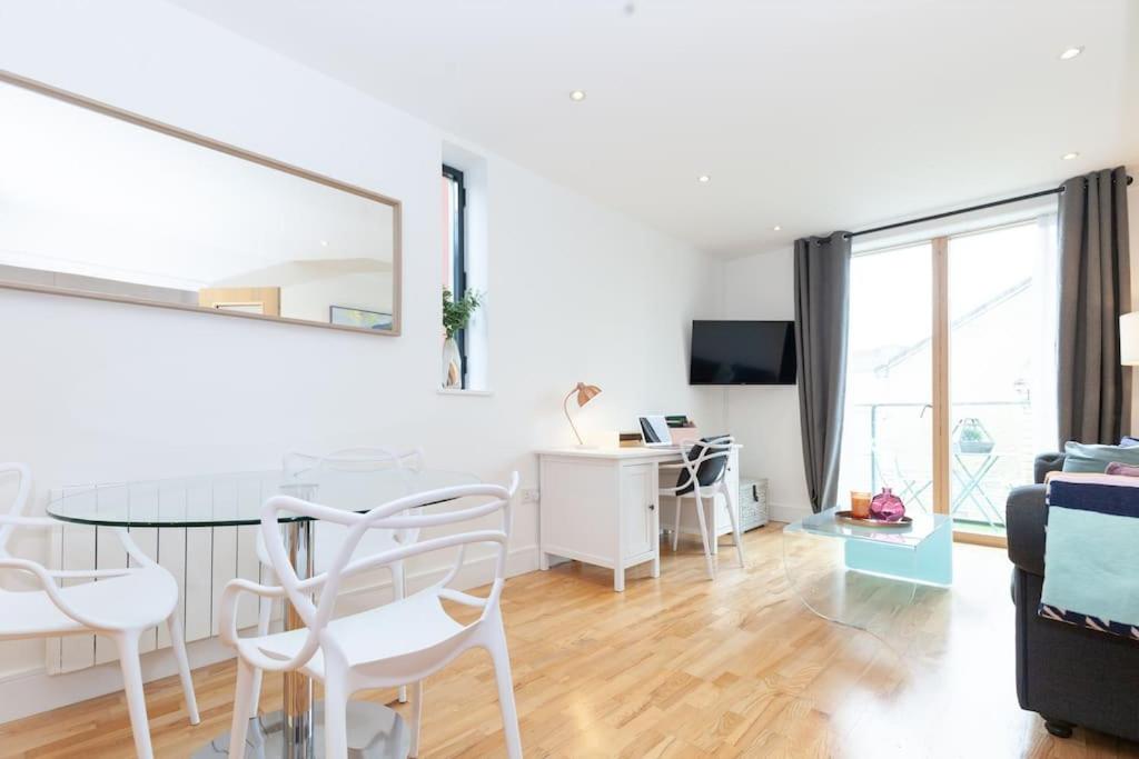 Oxford Vacations - Oxfordshire Living - The Tolkien Apartment - Oxford - Property Image 13