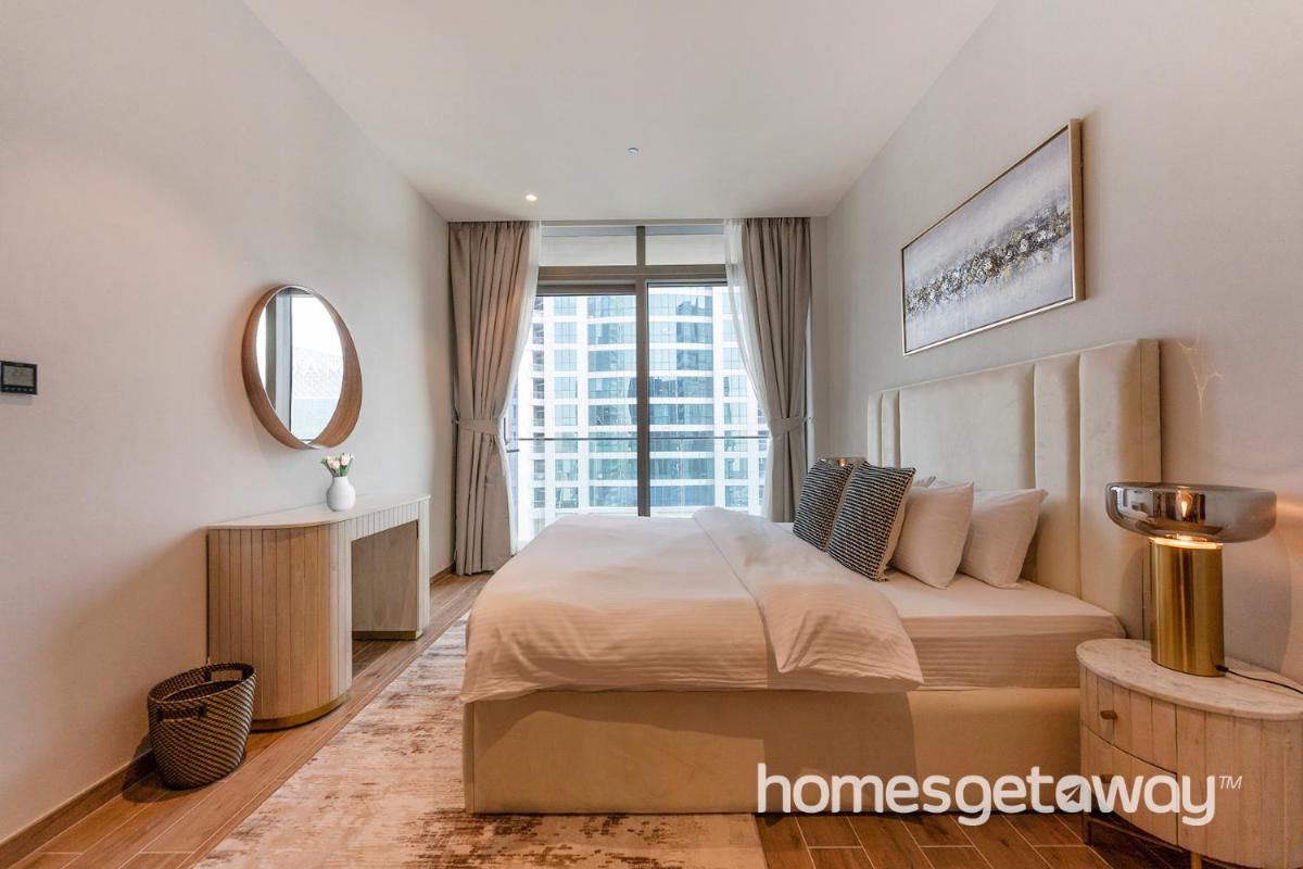 HomesGetaway -1BR Brand New Apartment in Jumeirah Living Marina Gate