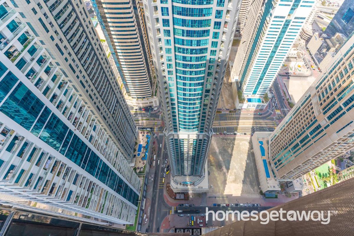 HomesGetaway -1BR Brand New Apartment in Jumeirah Living Marina Gate